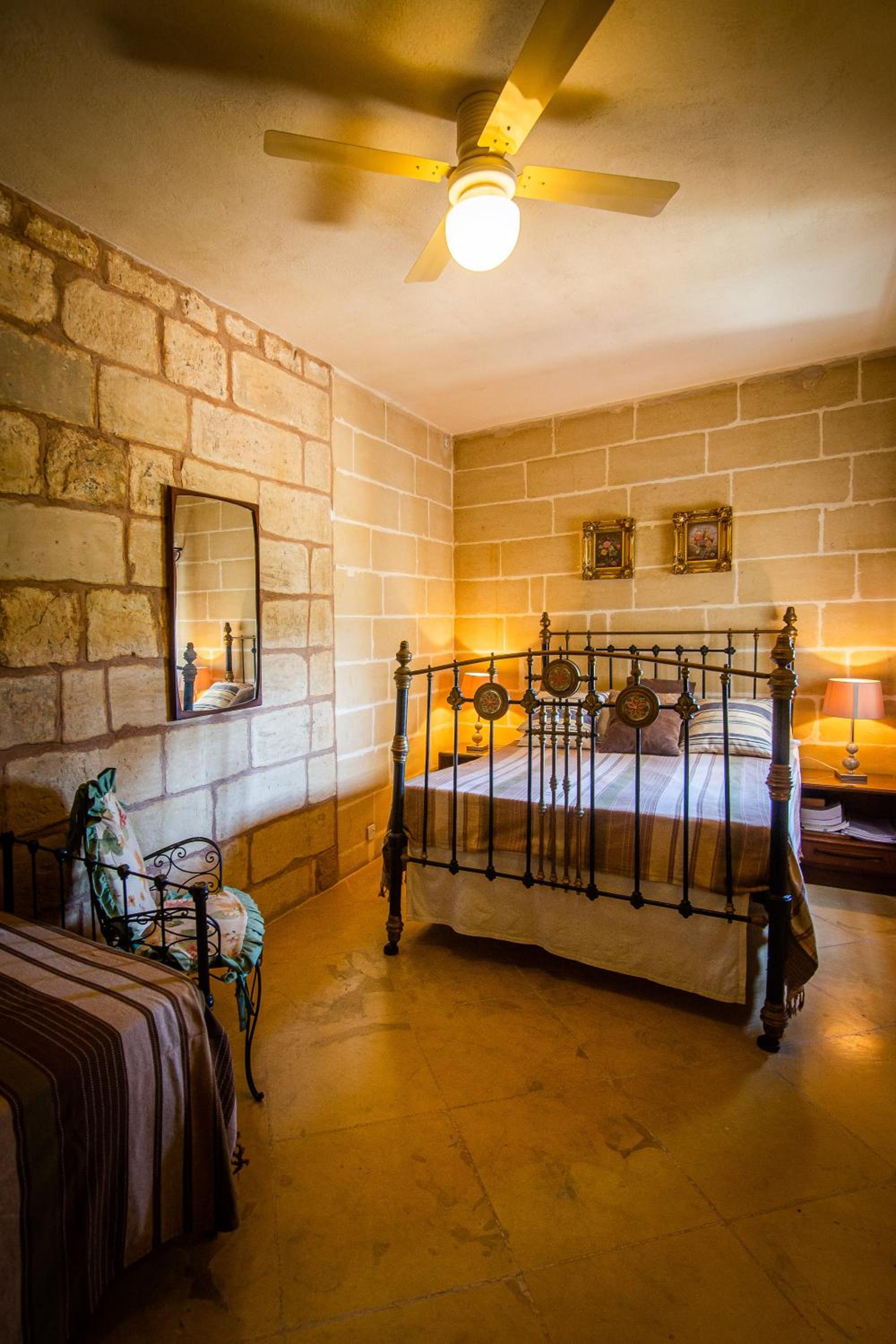 Ta' Bertu Host Family Bed & Breakfast