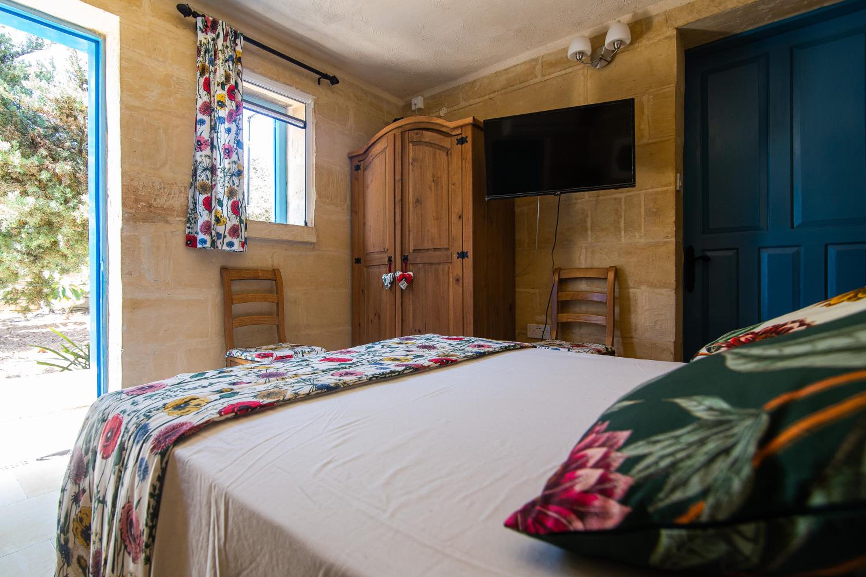 Ta' Bertu Host Family Bed & Breakfast