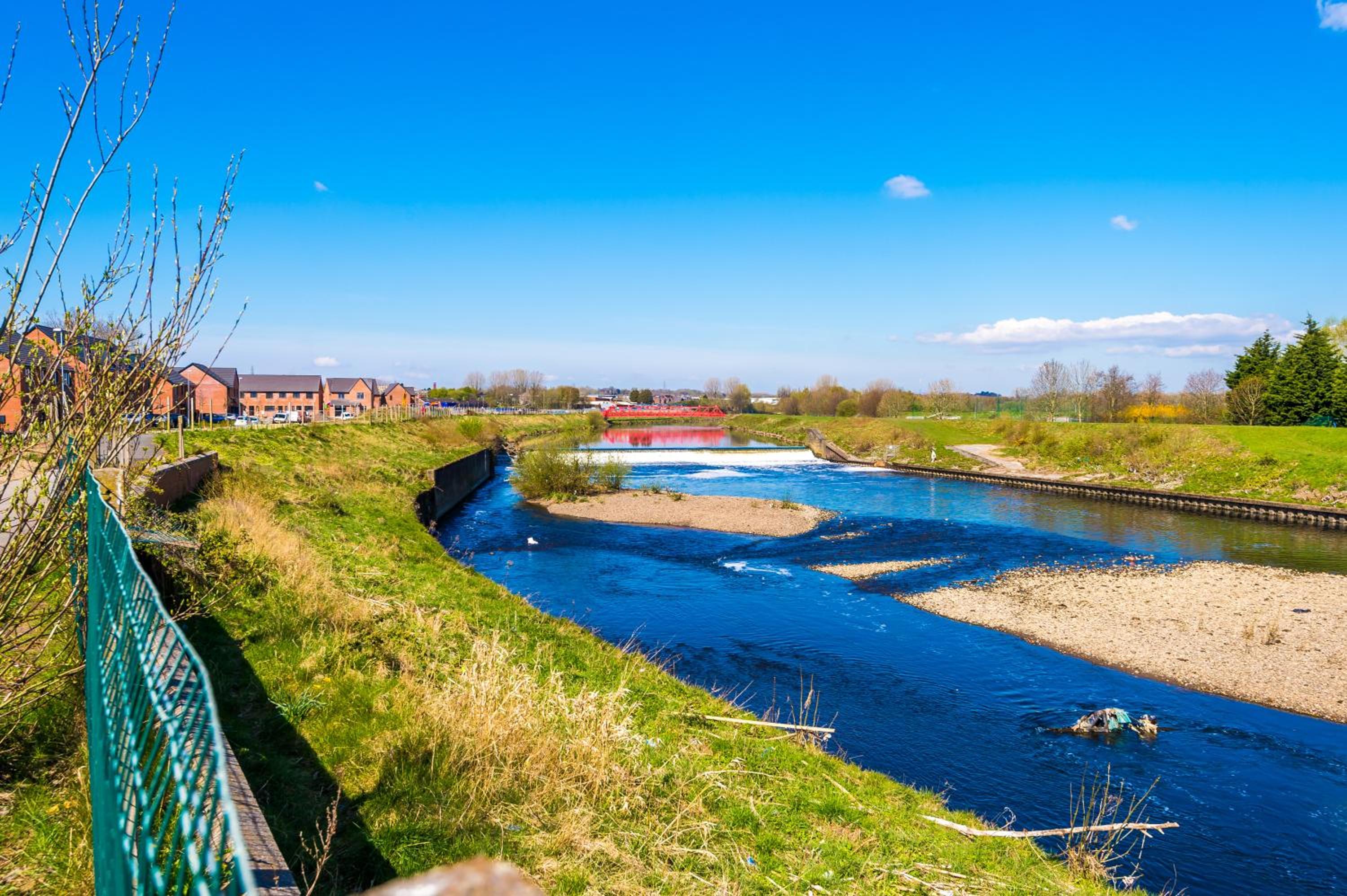 Vidale Court, 3 Bedroom House with River Irwell view, sleeps 6 view 5