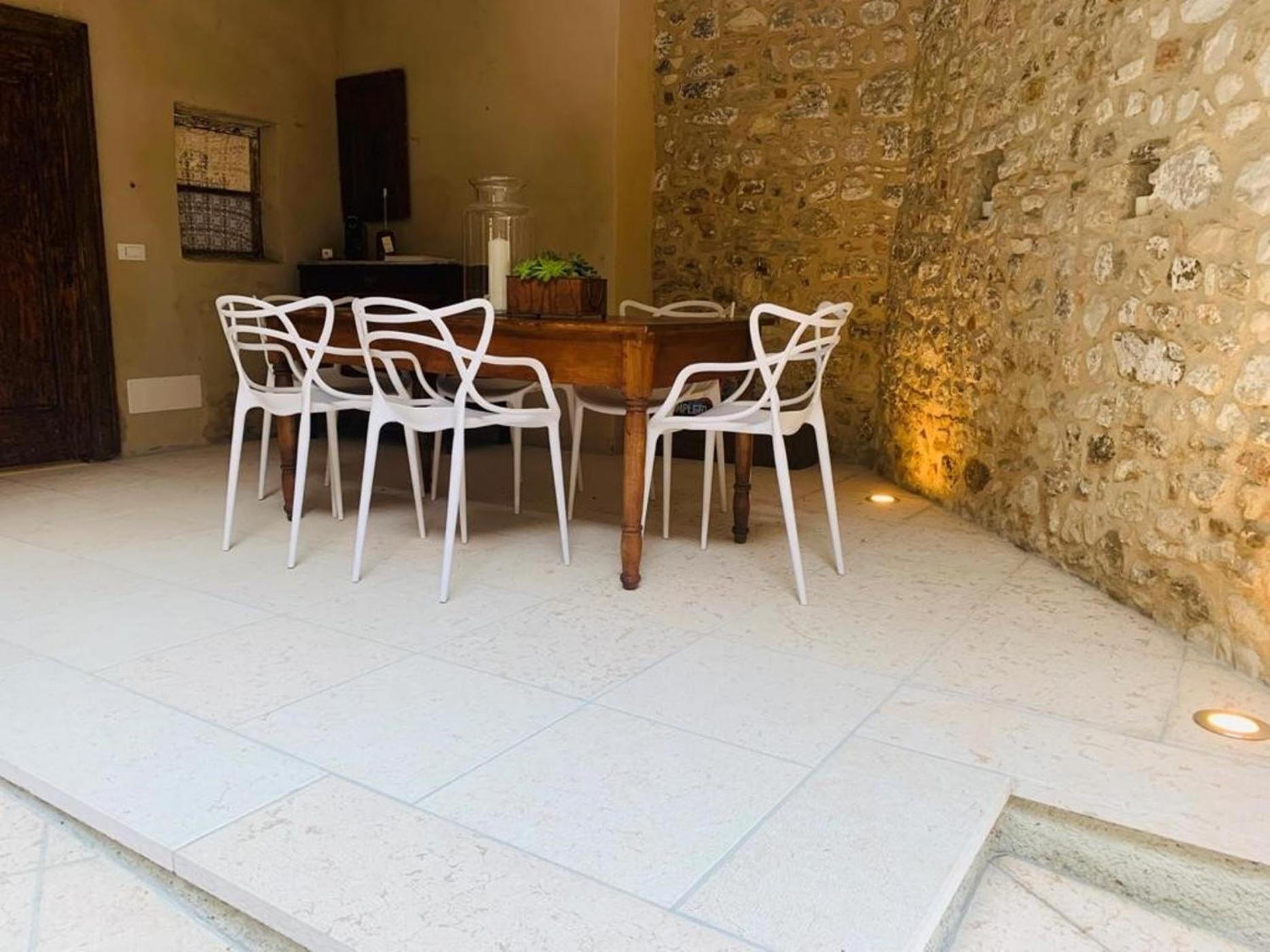 La Vigna view 5