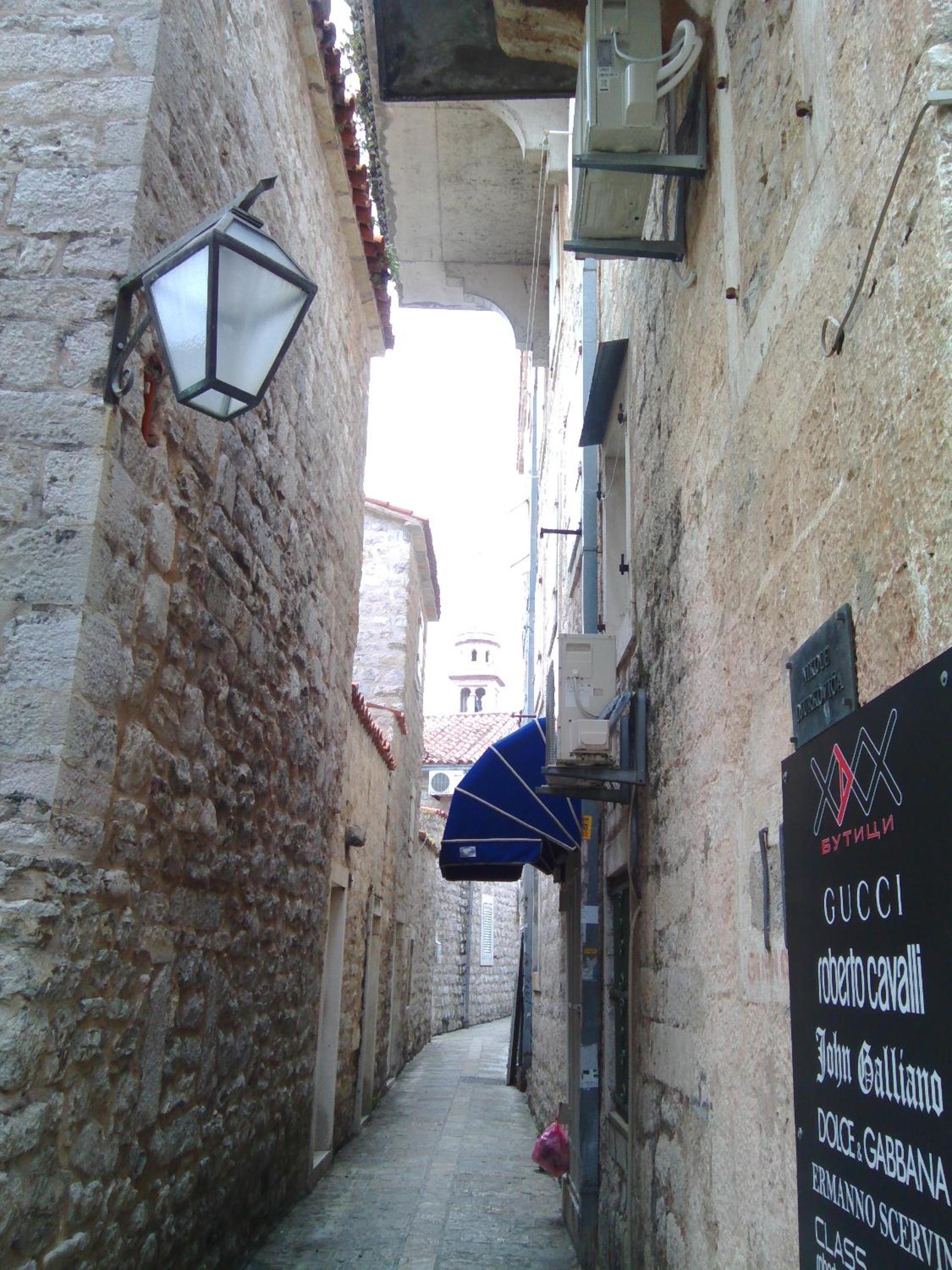Photo 37