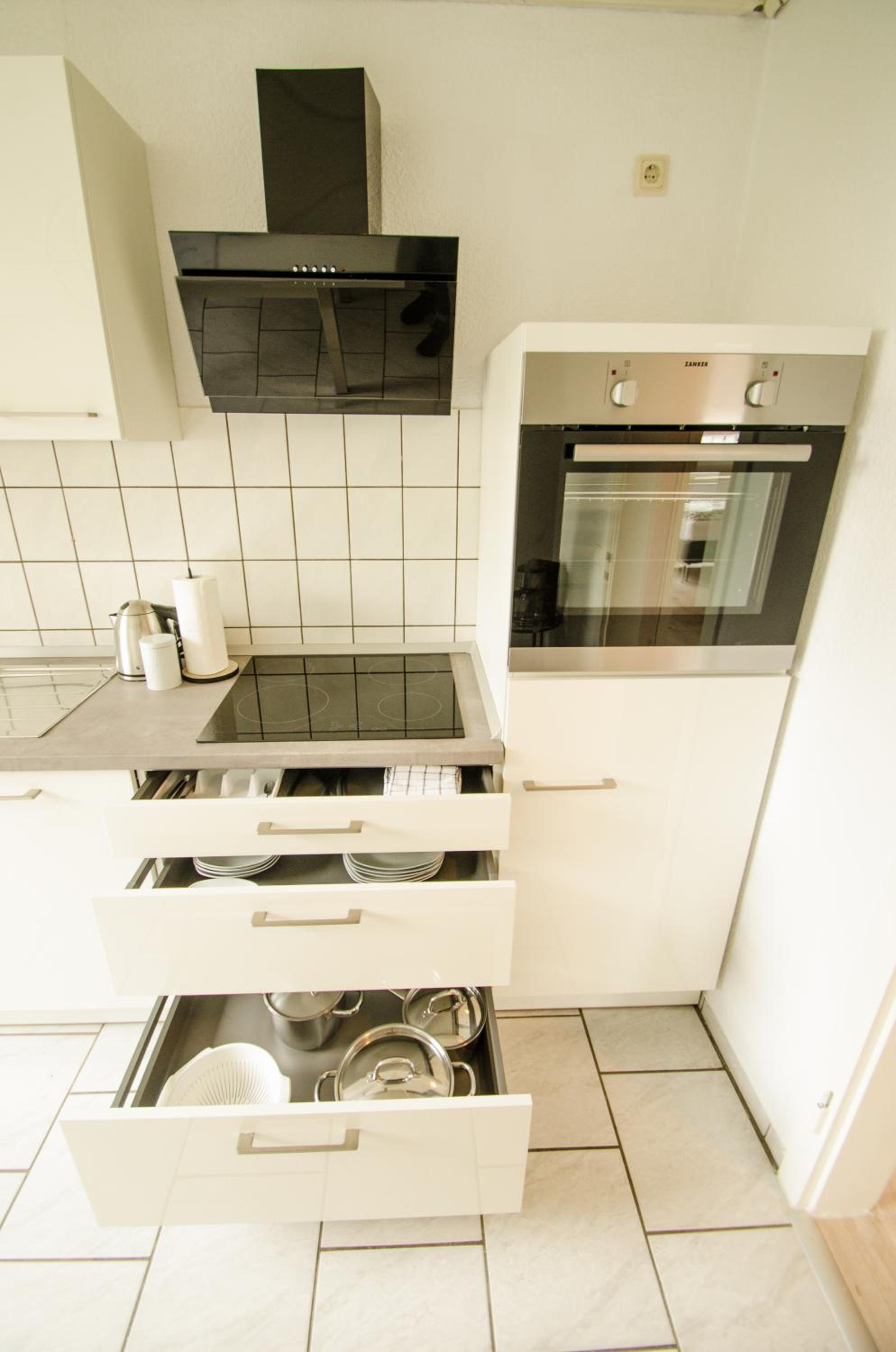 Joel Living Apartment