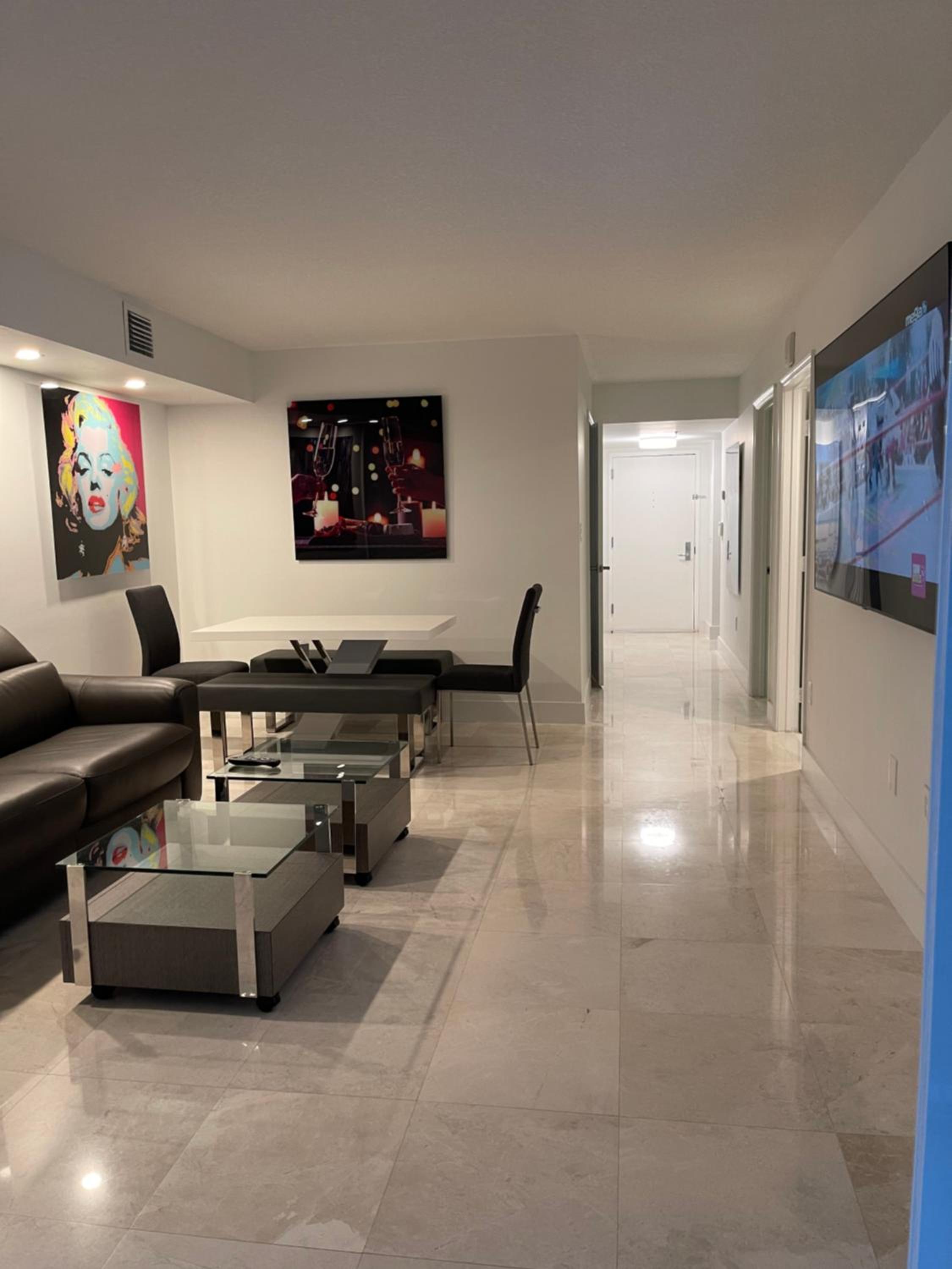 Downtown Miami Brickell Bay & Pool View 4 Bedrooms
