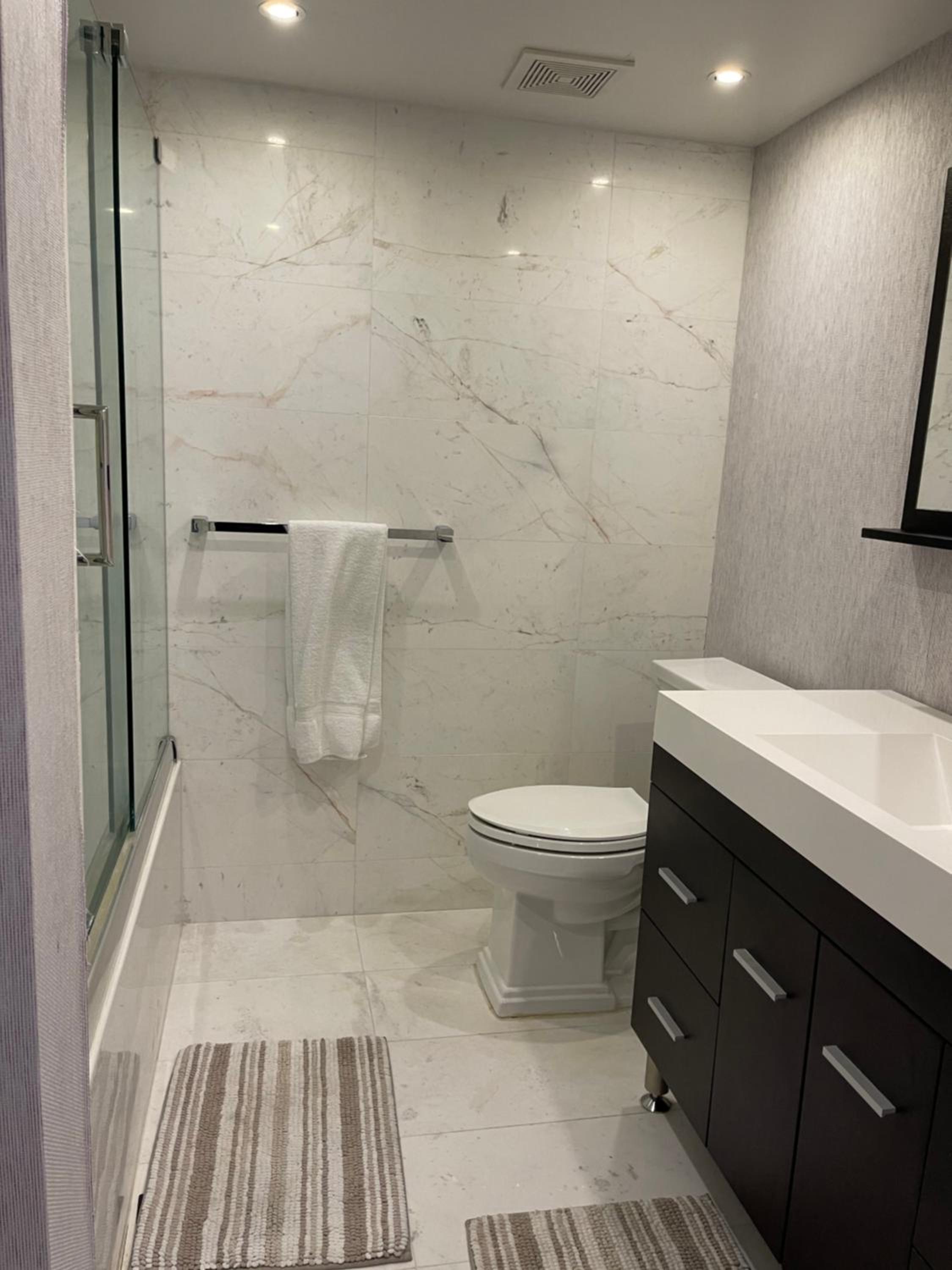 Downtown Miami Brickell Bay & Pool View 4 Bedrooms