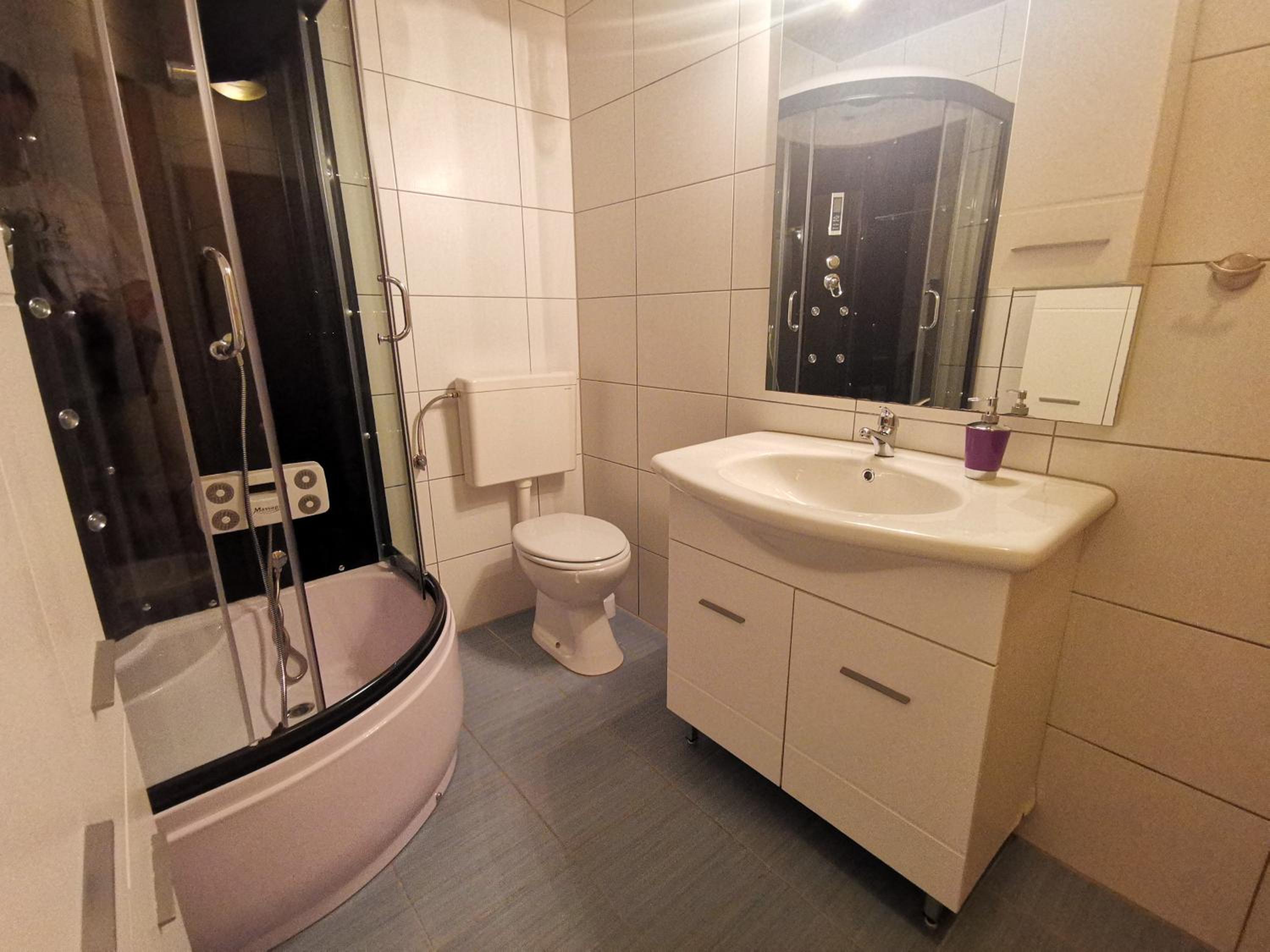 NIKO 5 Apartment 70m from the beach
