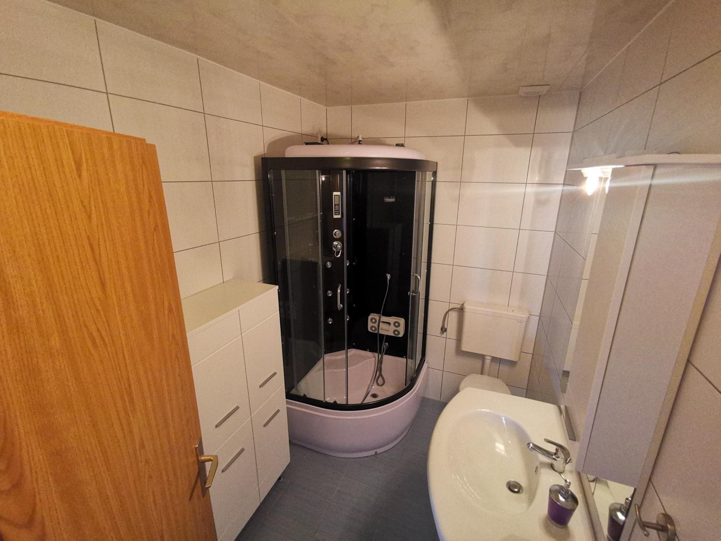 NIKO 5 Apartment 70m from the beach