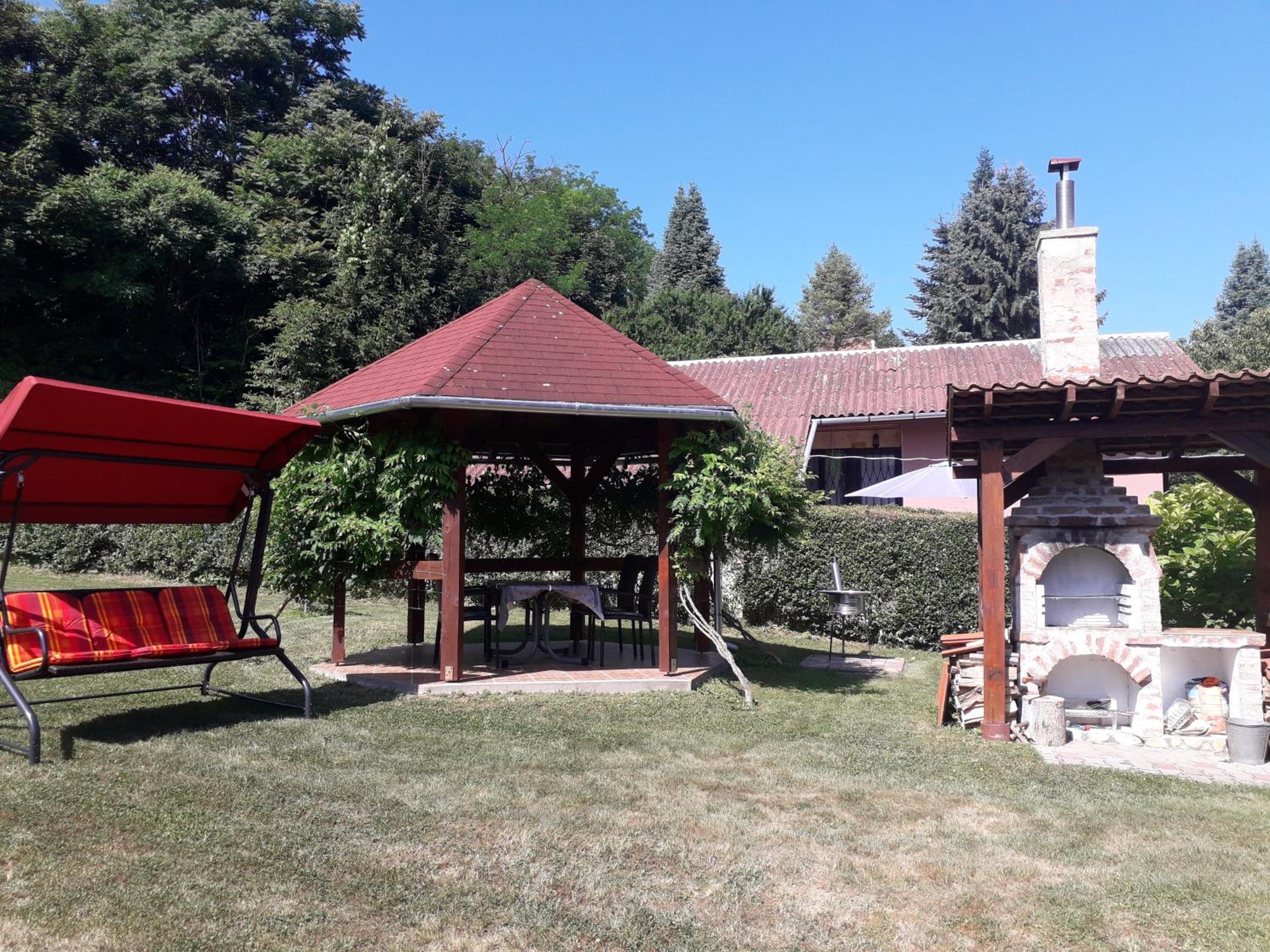 Marika Apartmanház