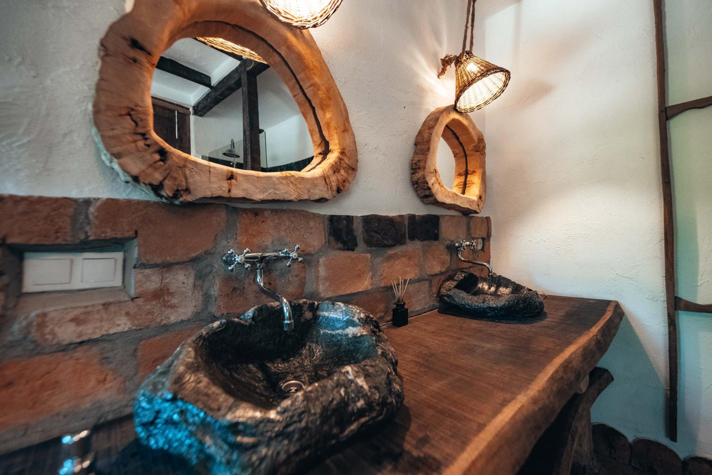Porumbacu Mountain Views - Cabană cu Piscină