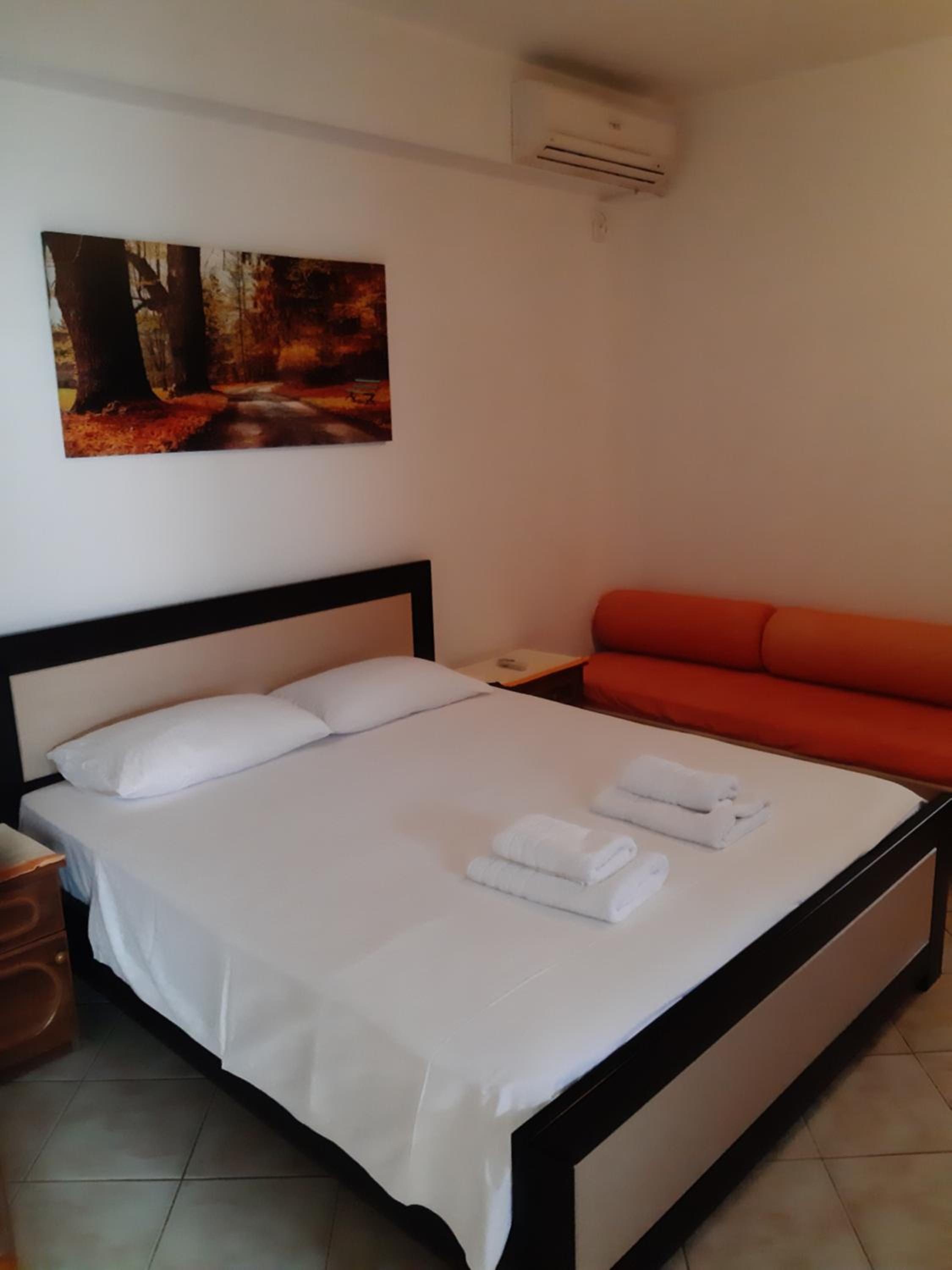Ksamil Apartments