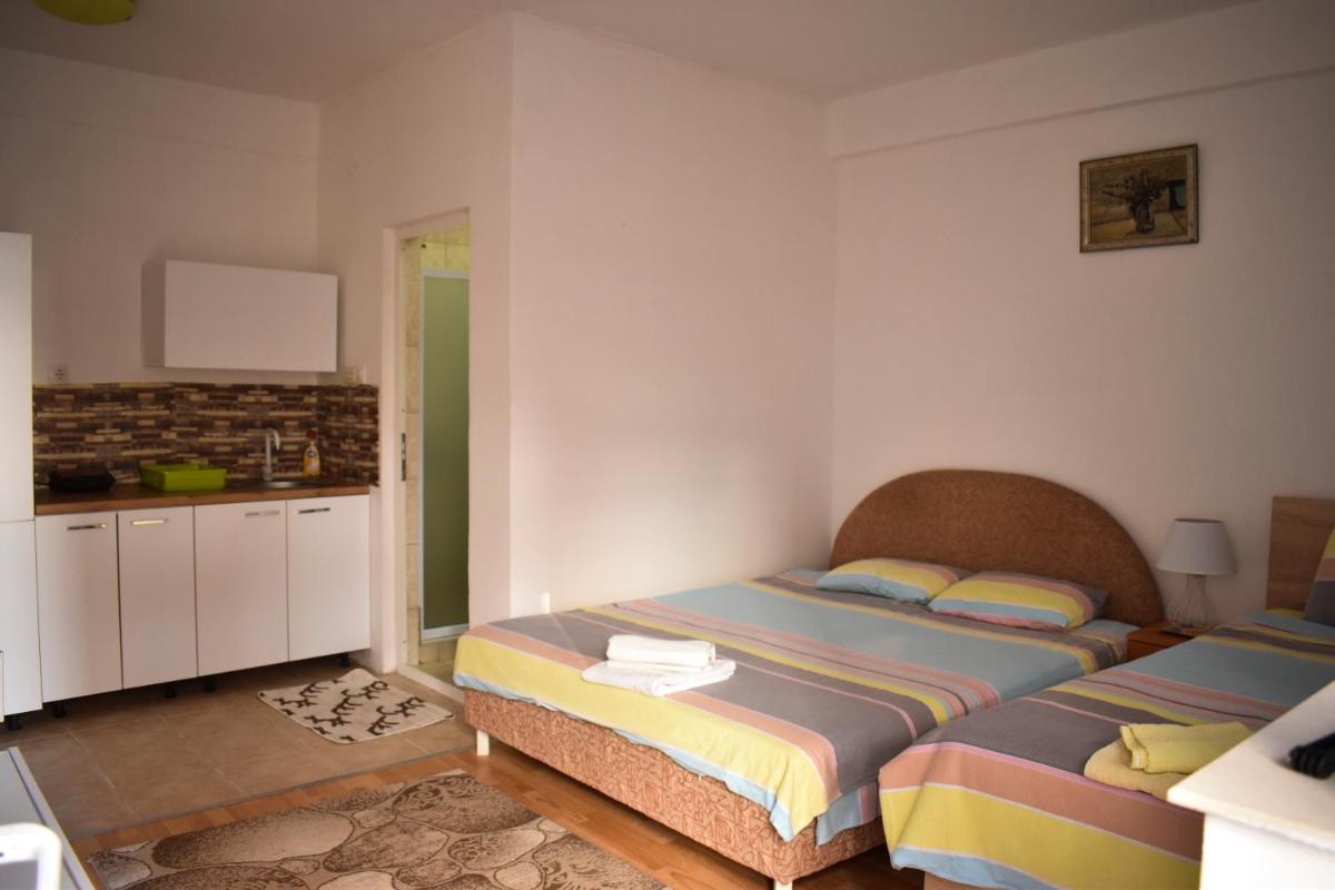 Photo 28