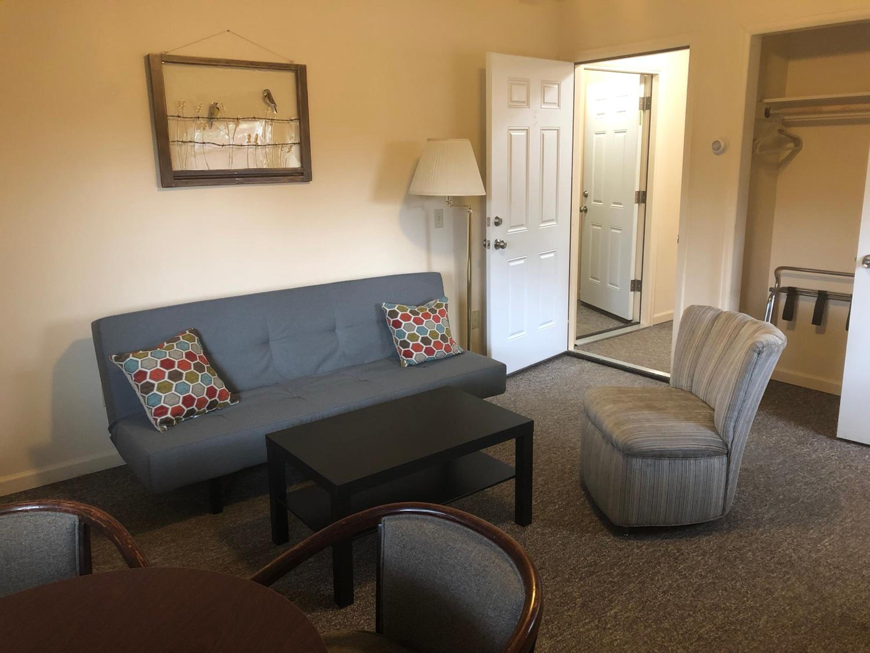 Buffalo Vacations - Mansion House Motel - Property Image 24