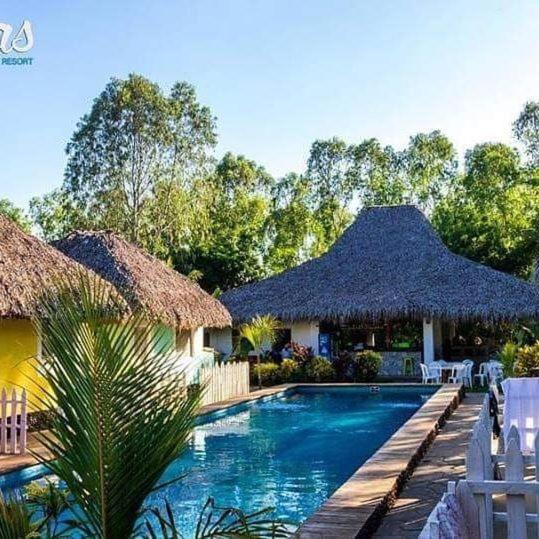 Las Dunas Surf Resort