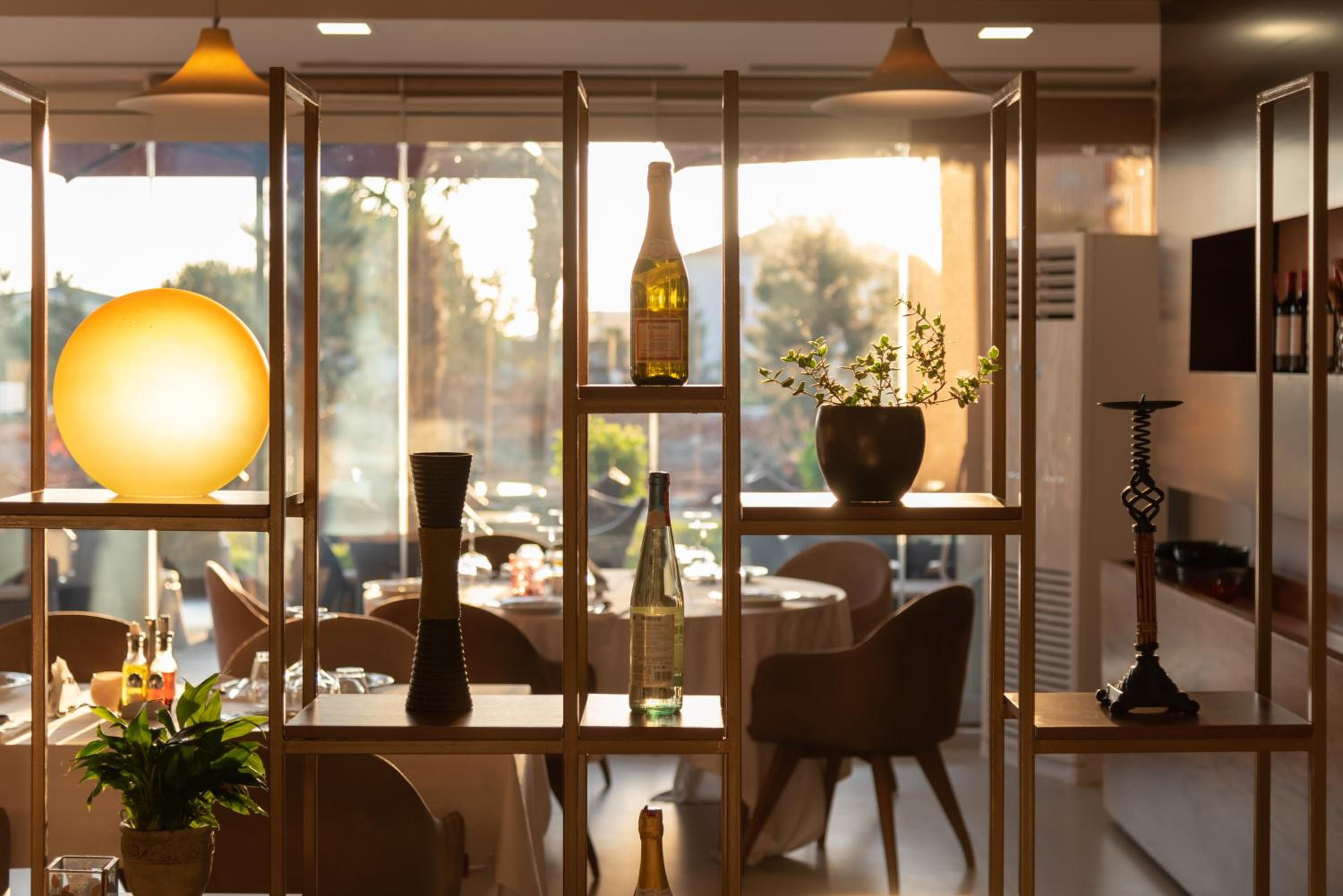 restaurant