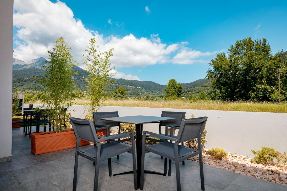outdoor BBQ area