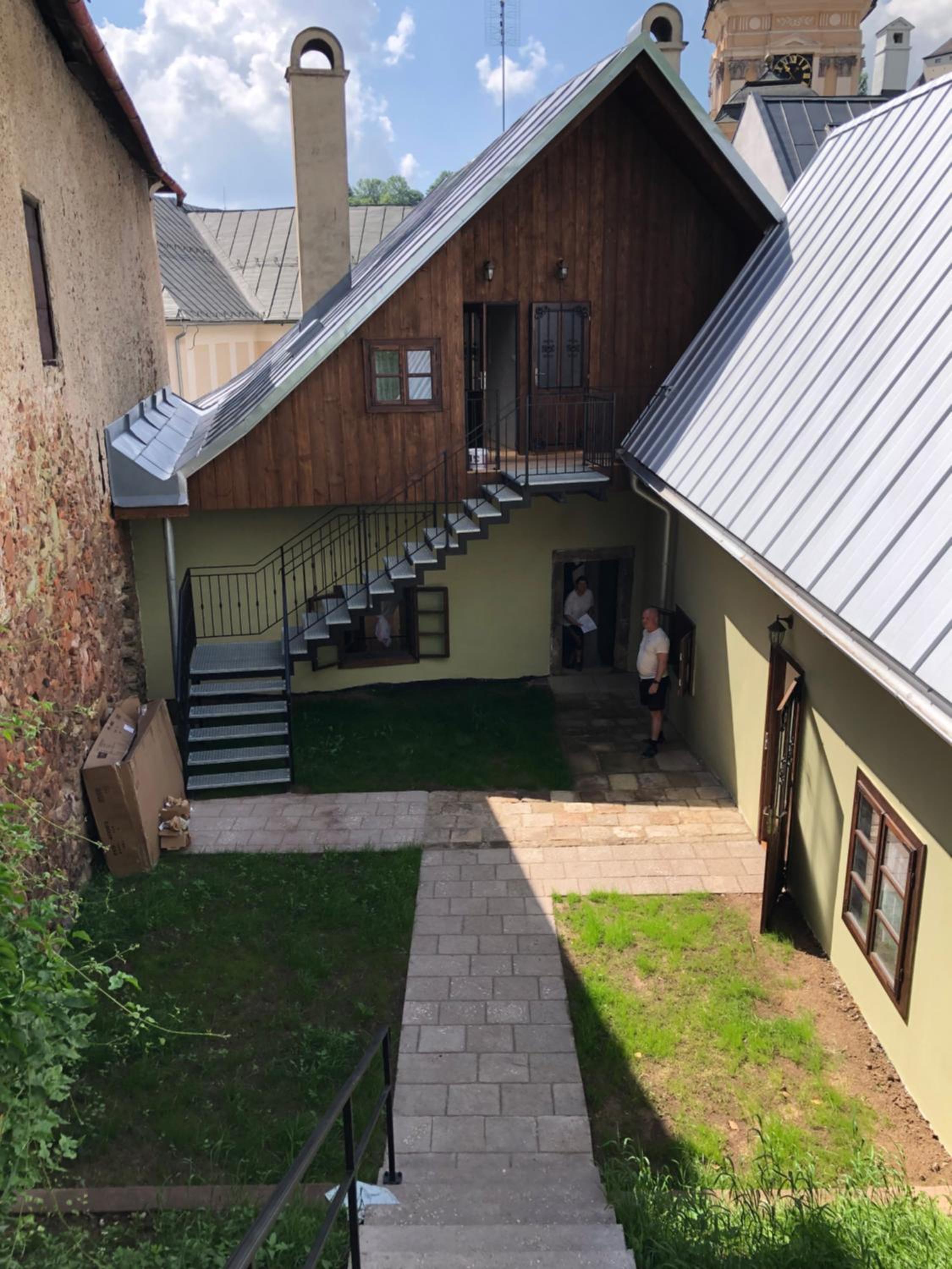 Photo 6