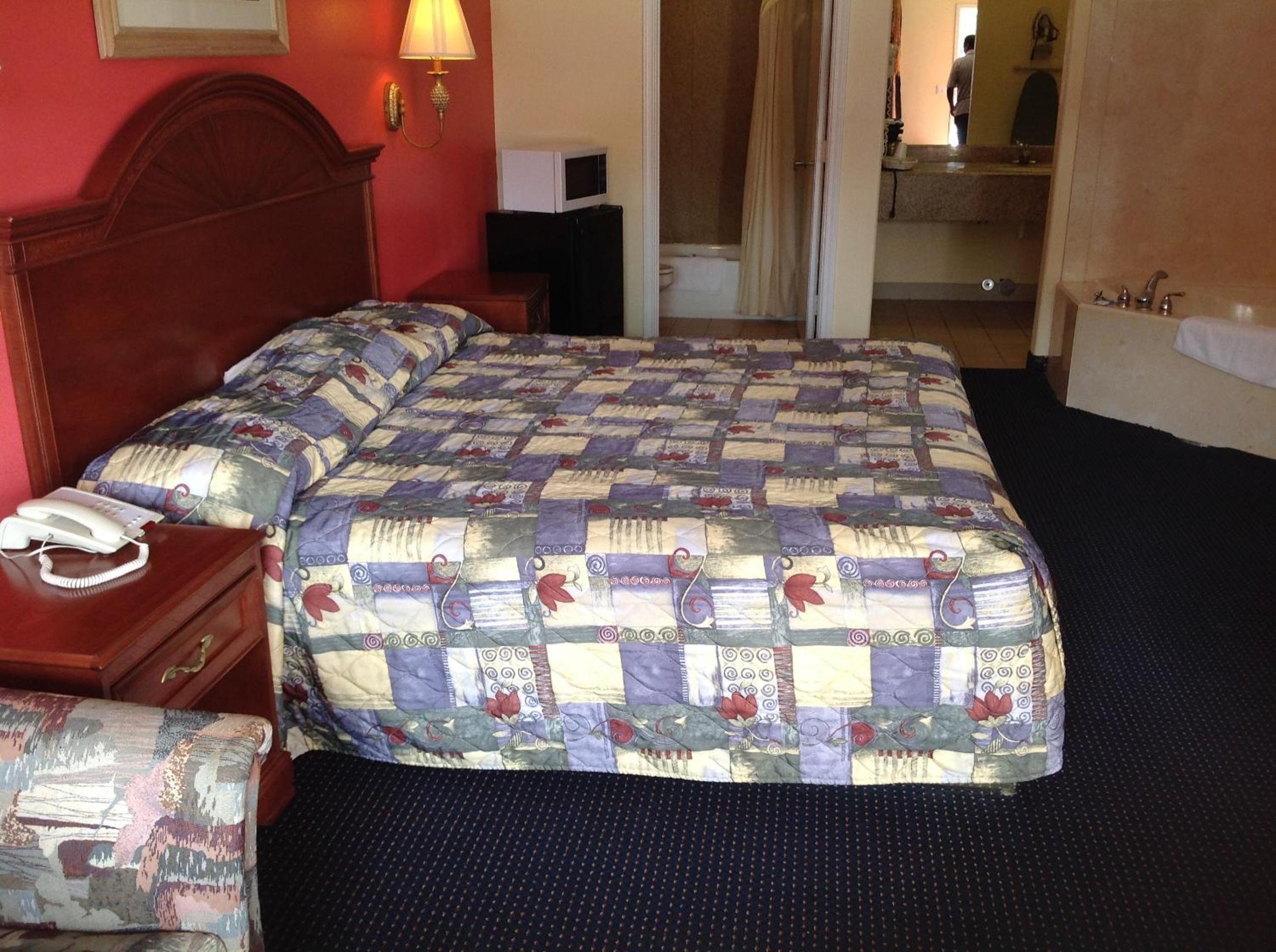 Executive Inn & Suites