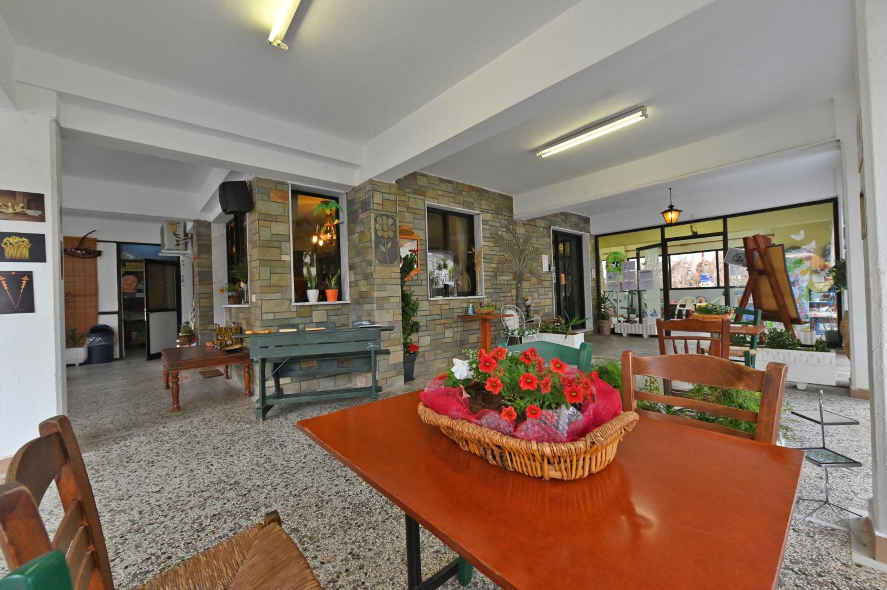Dionisos Palms Apartments