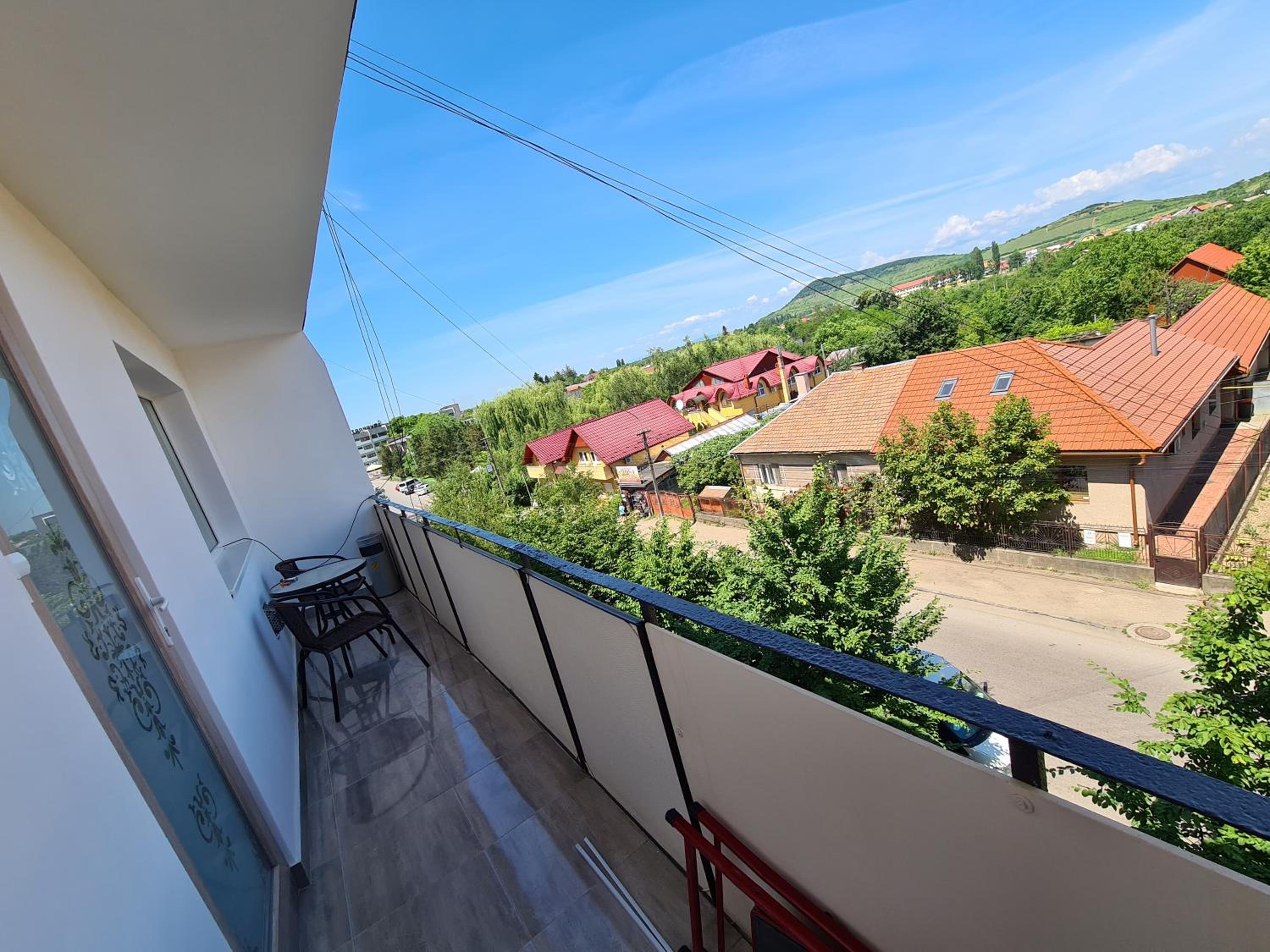 2-х кім.квартира в центрі Берегова view 3