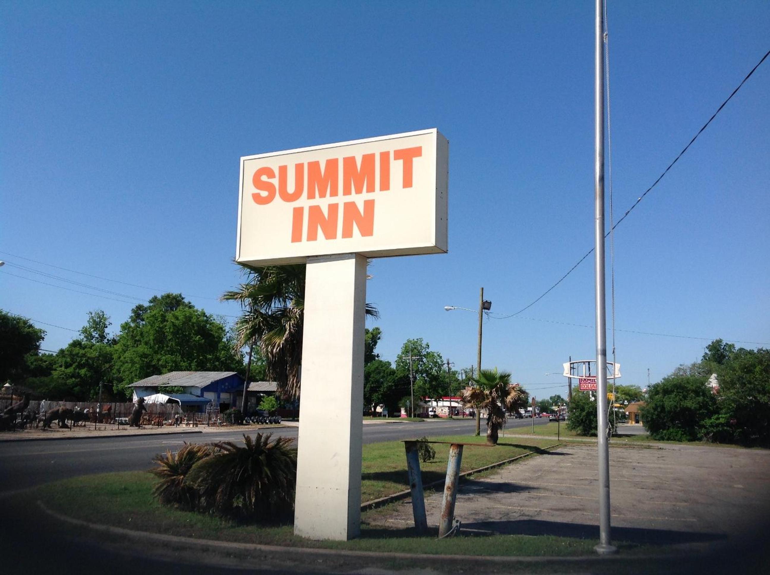 Summit Inn - Dayton