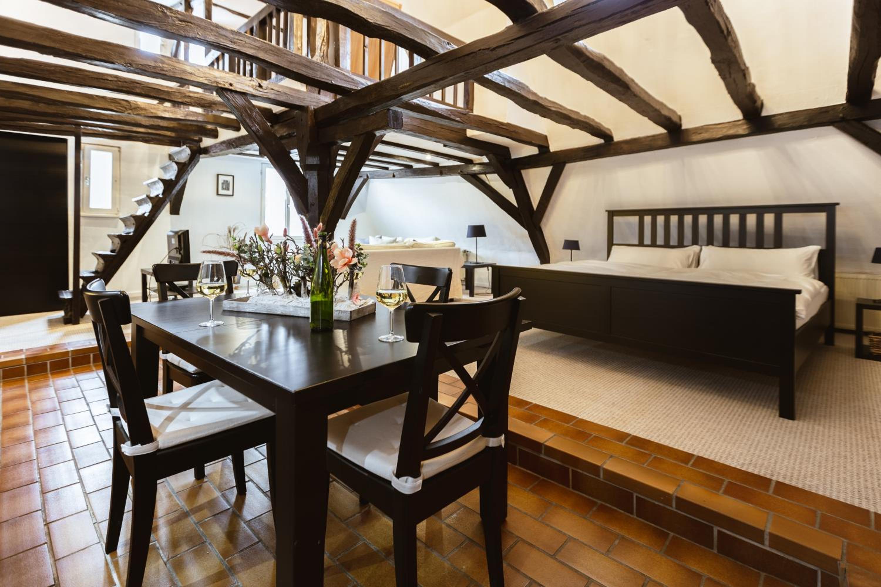 Seminarhaus Heim Retreat, Fachwerkhaus von 1451, Yoga, Naturgarten für 10 Personen
