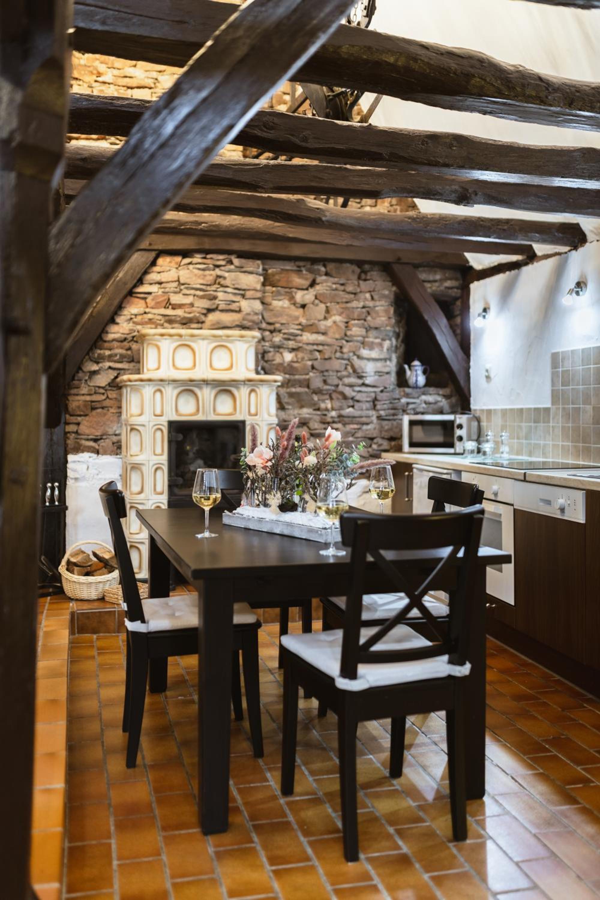 Seminarhaus Heim Retreat, Fachwerkhaus von 1451, Yoga, Naturgarten für 10 Personen