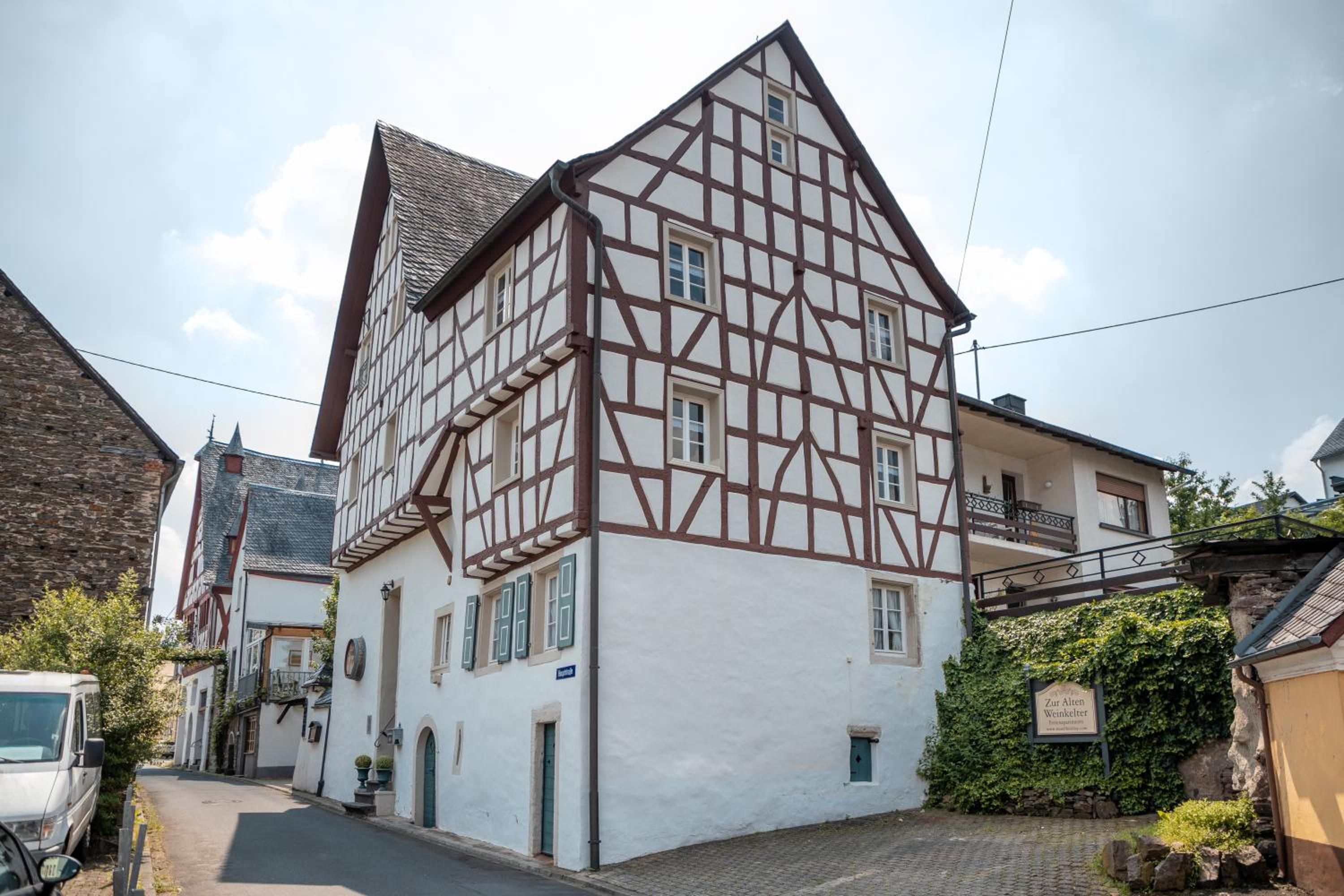 Seminarhaus Heim Retreat, Fachwerkhaus von 1451, Yoga, Naturgarten für 10 Personen