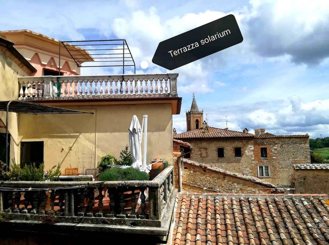 Mansarda con solarium panoramico su centro storico di Sarteano vicino alle famose terme della Val d'Orcia view 5