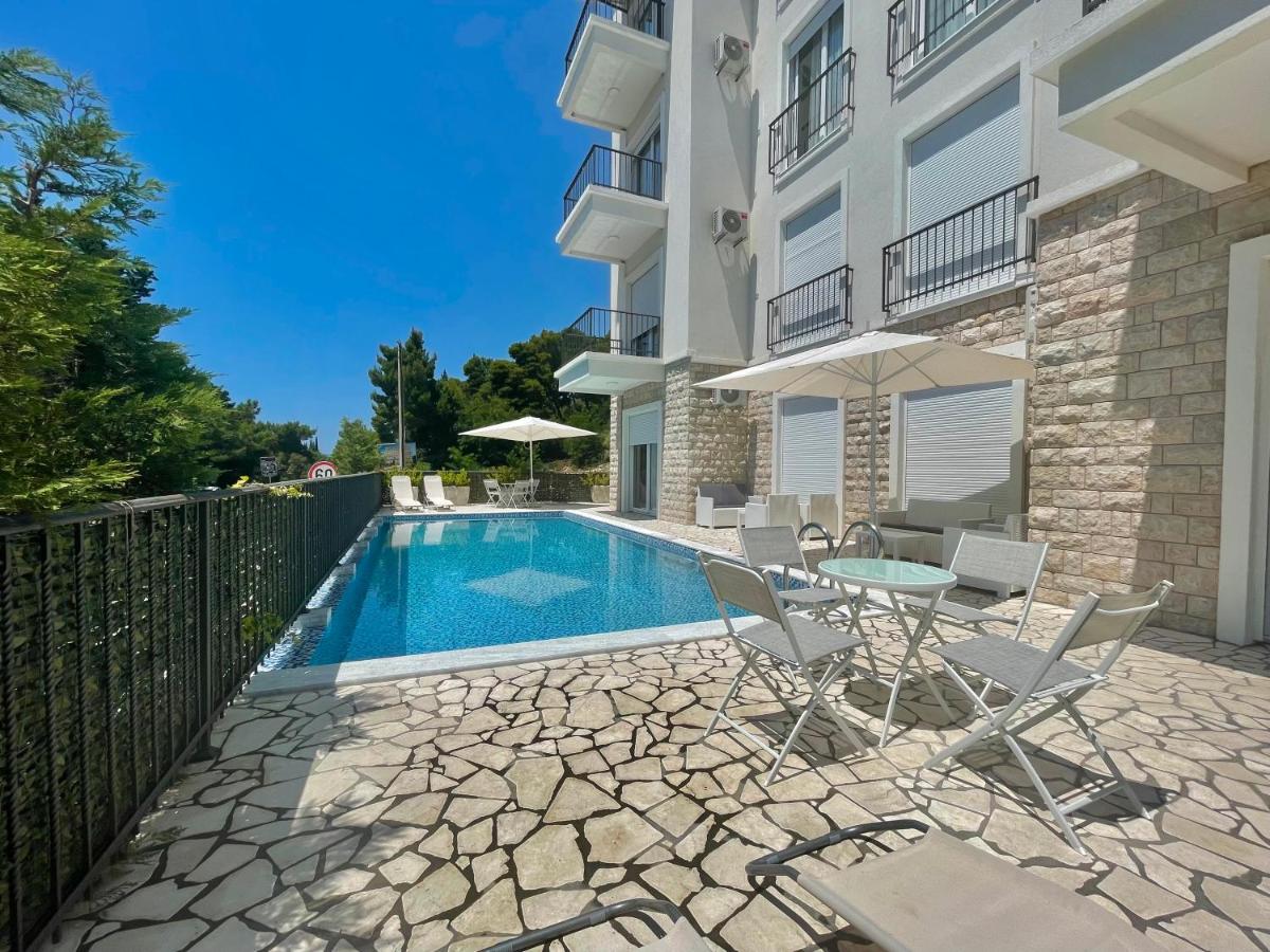 Seaside Apartments Sword photo 2