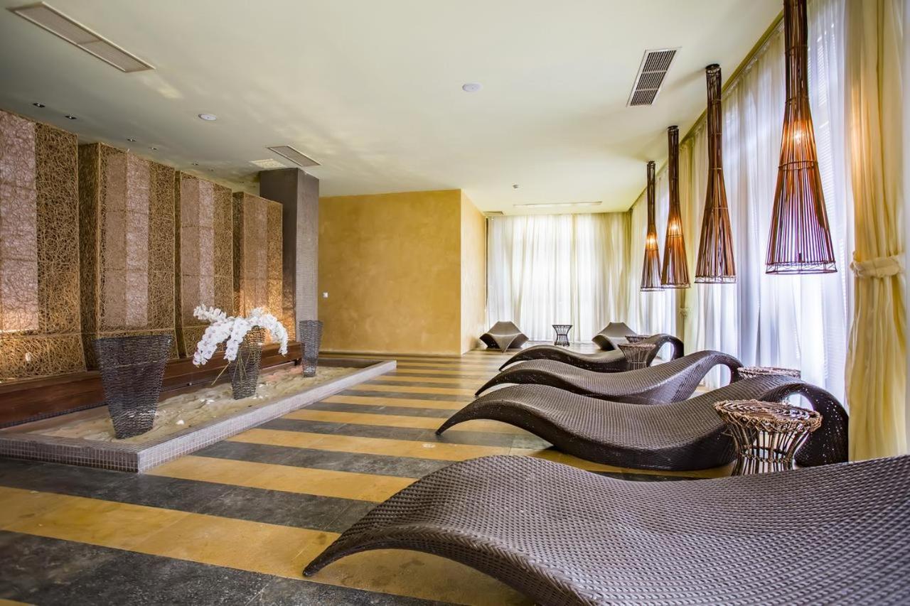 Royal Beach Apartament Hotel