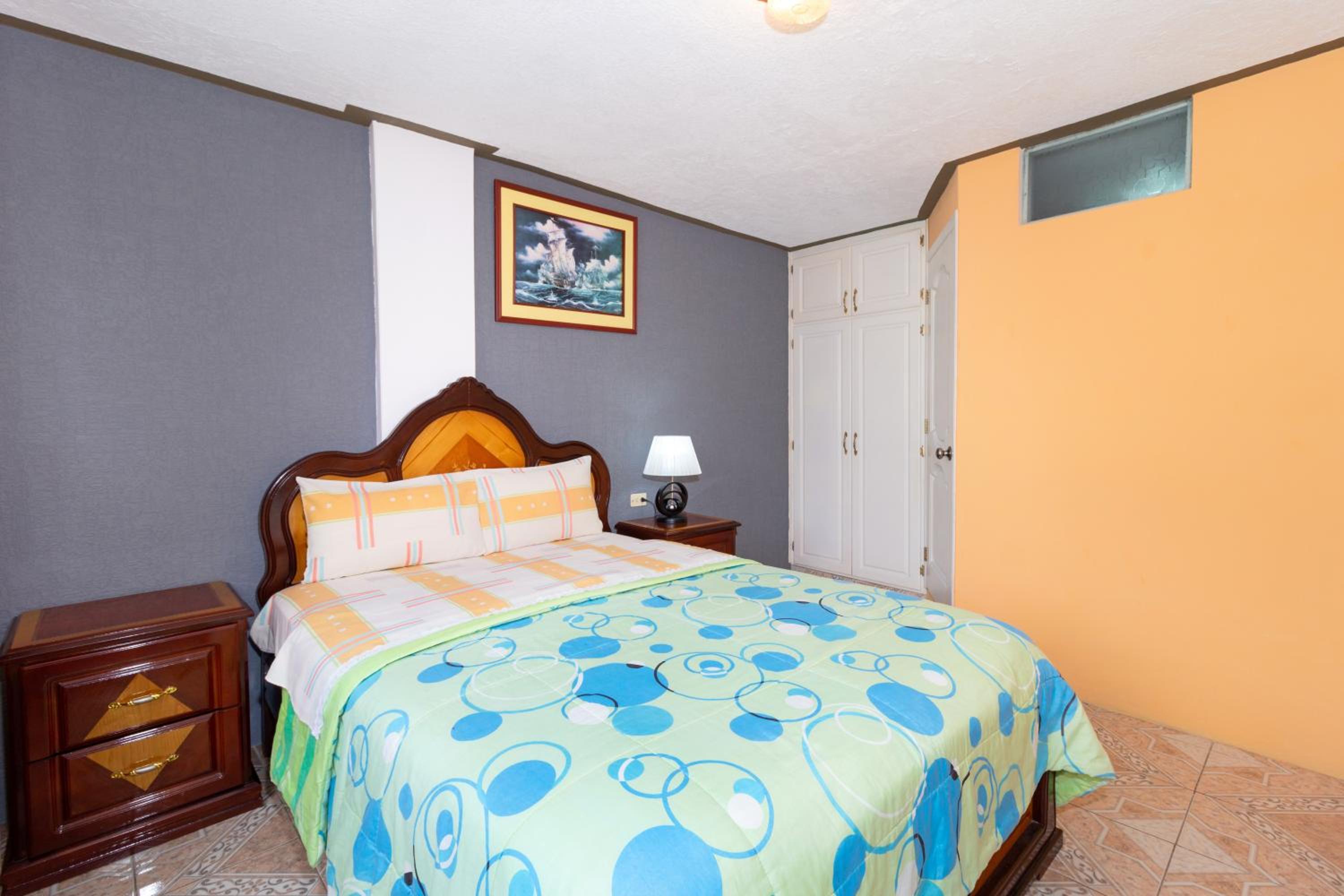 Hostal Rossy view 4