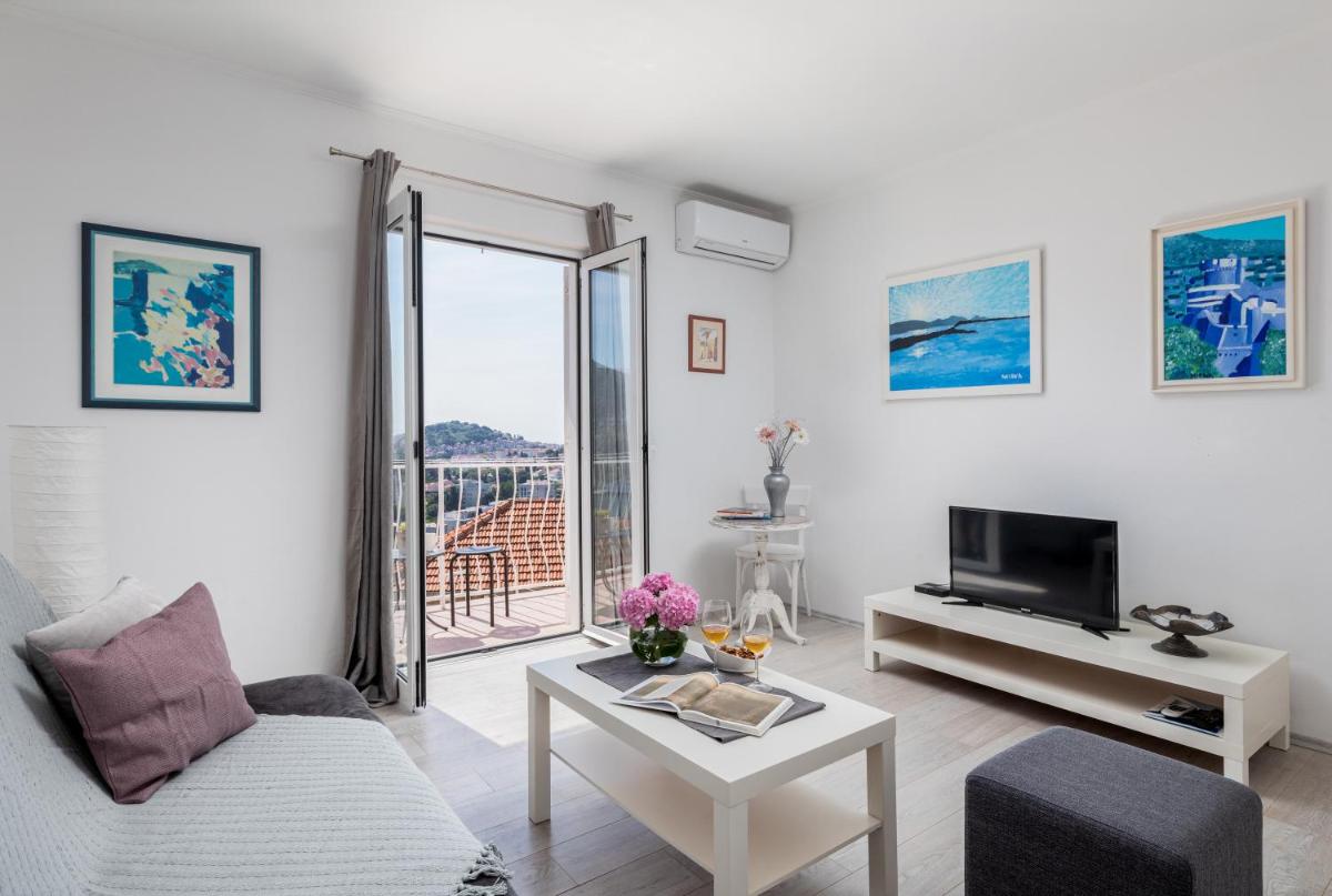 Apartment Mirna