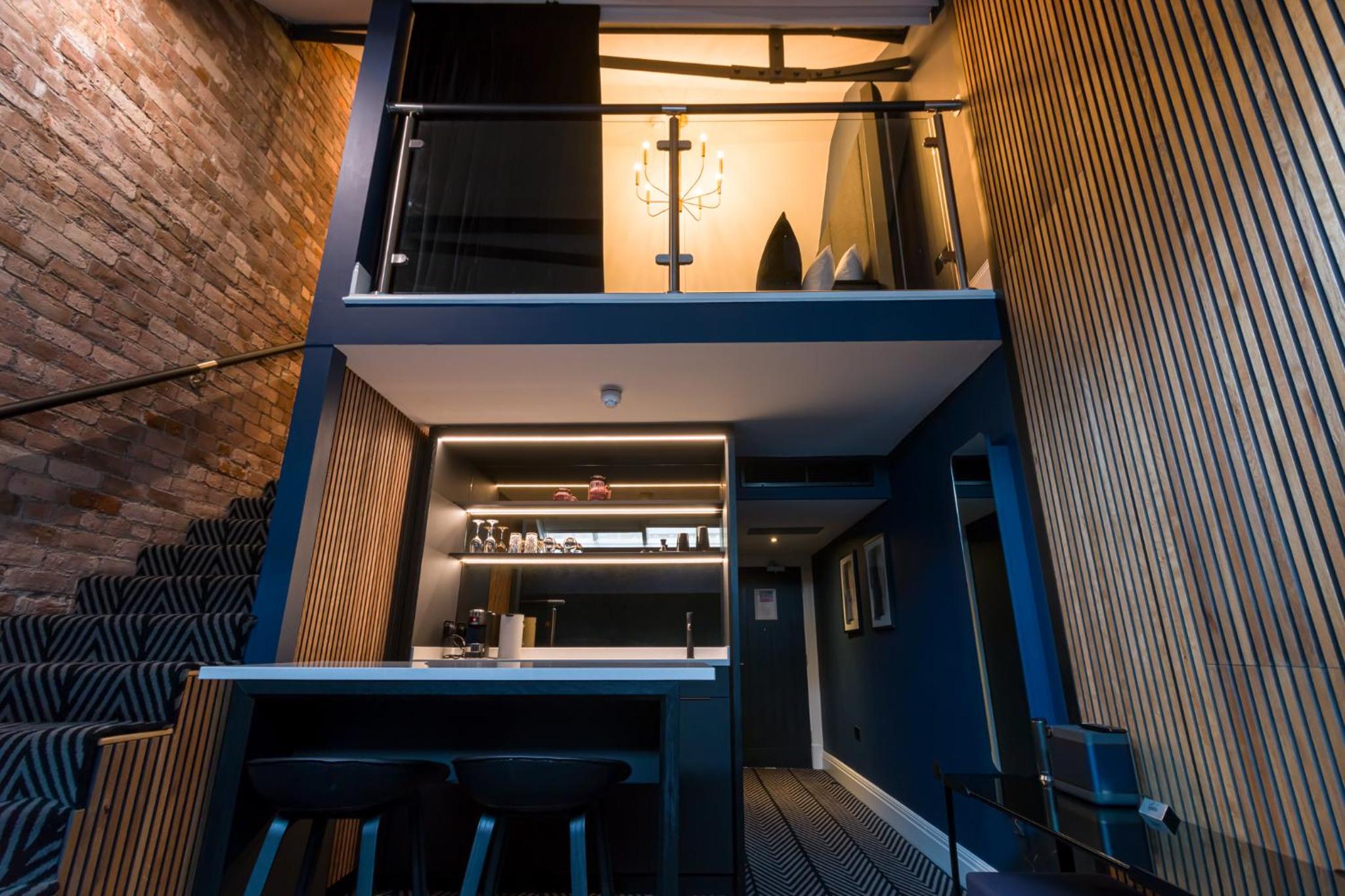 Velvet Hotel, Bar & Brasserie 9