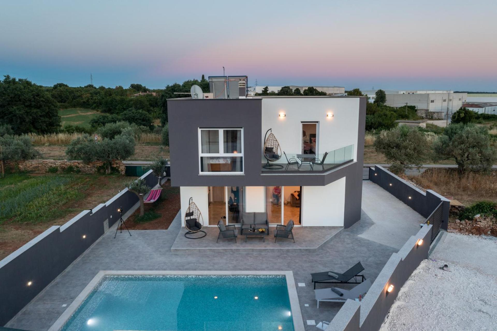 Hotel Vila VIKS - Image 1