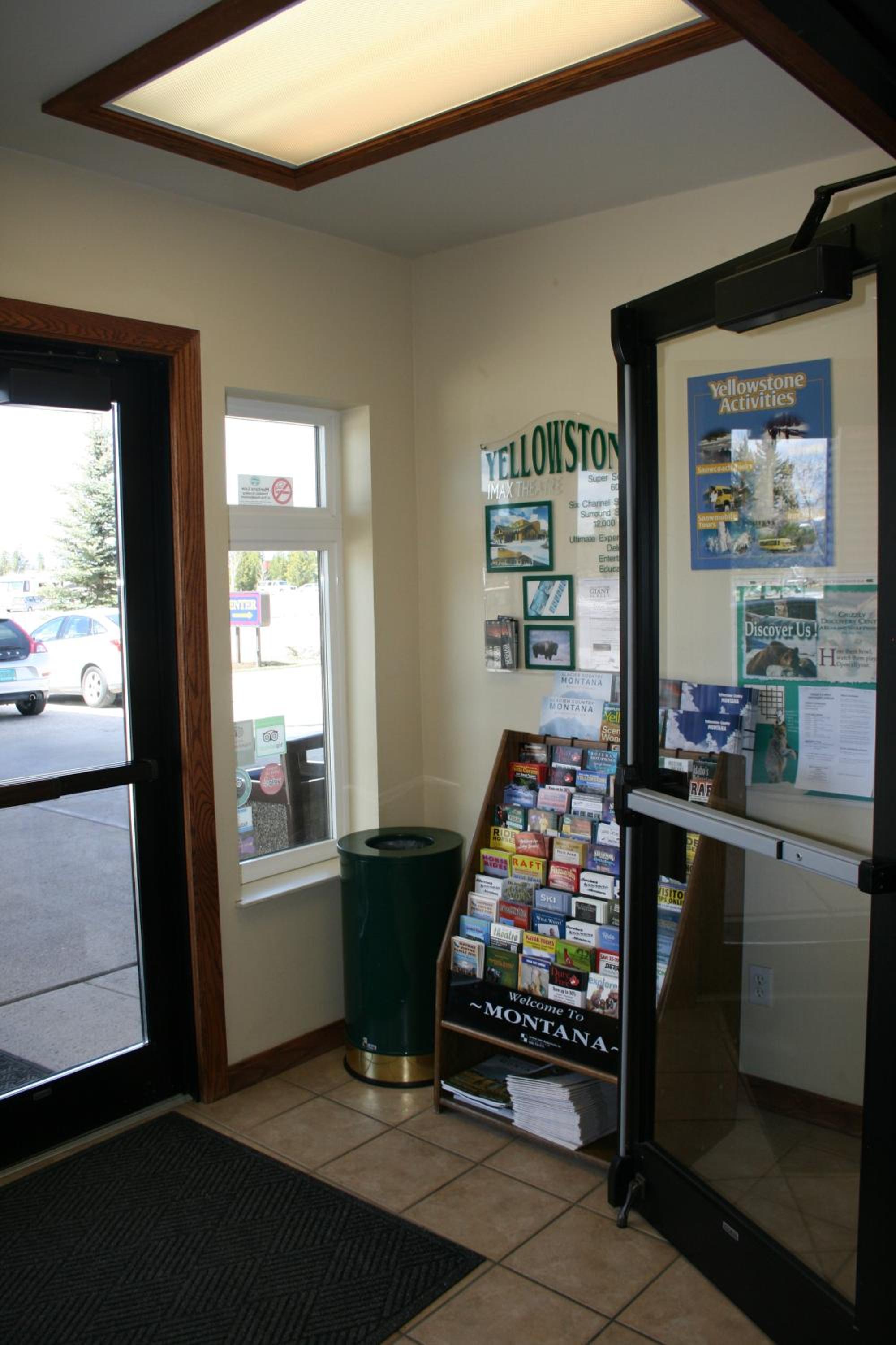 West Yellowstone Vacations - Yellowstone Lodge - Property Image 12