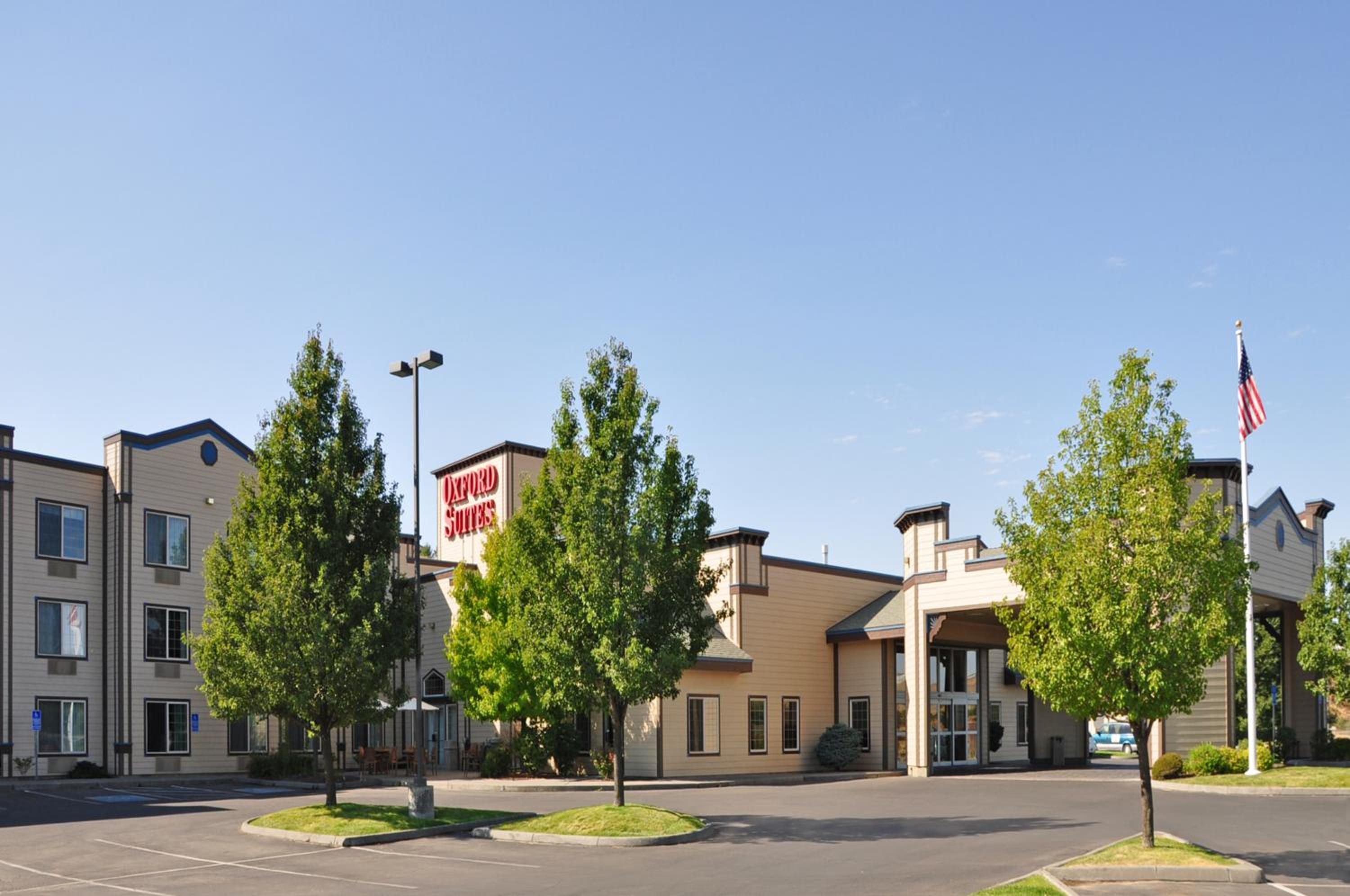 Pendleton Vacations - Oxford Suites Pendleton - Property Image 4