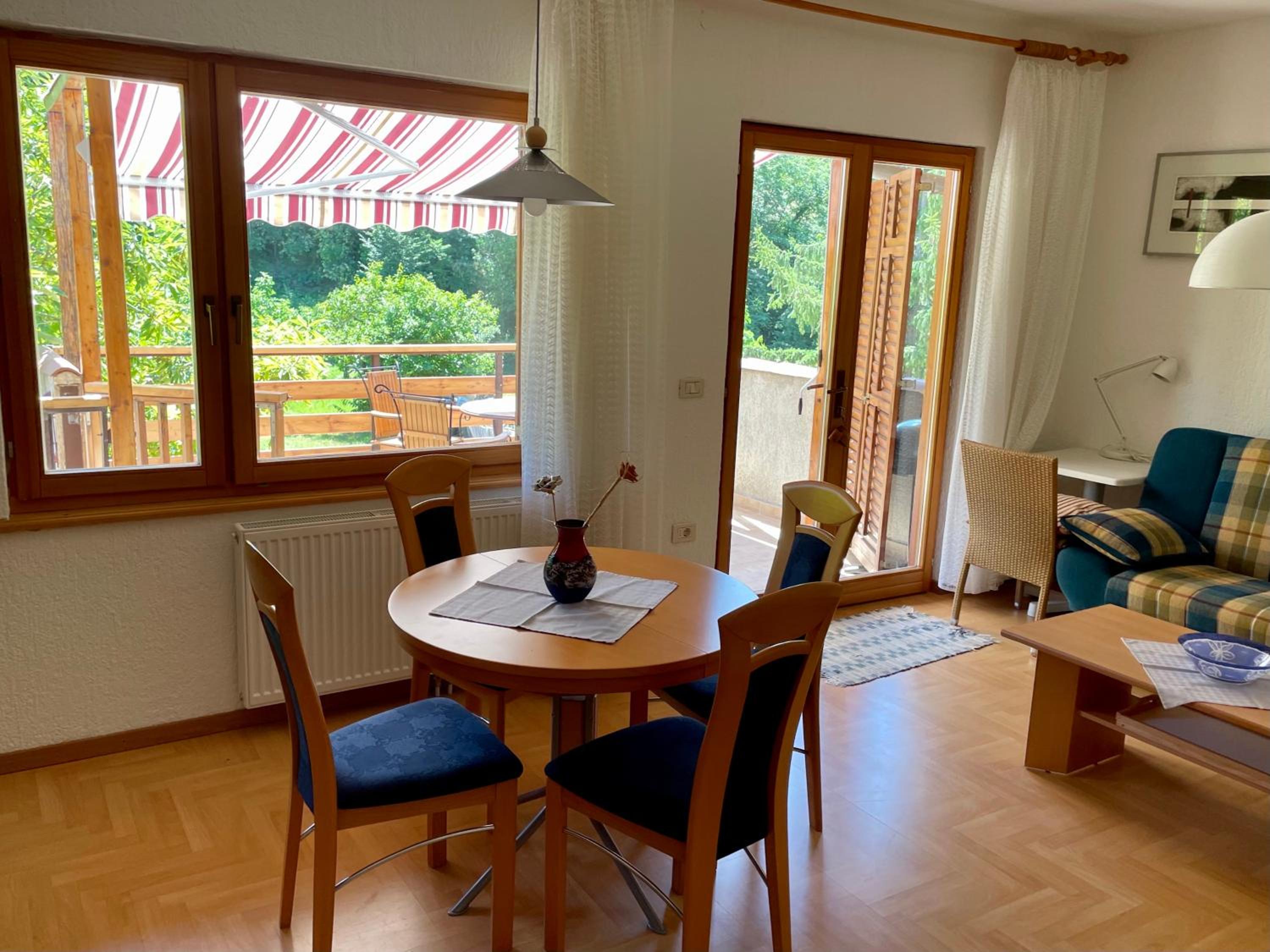 Apartment Olive Grove view 2