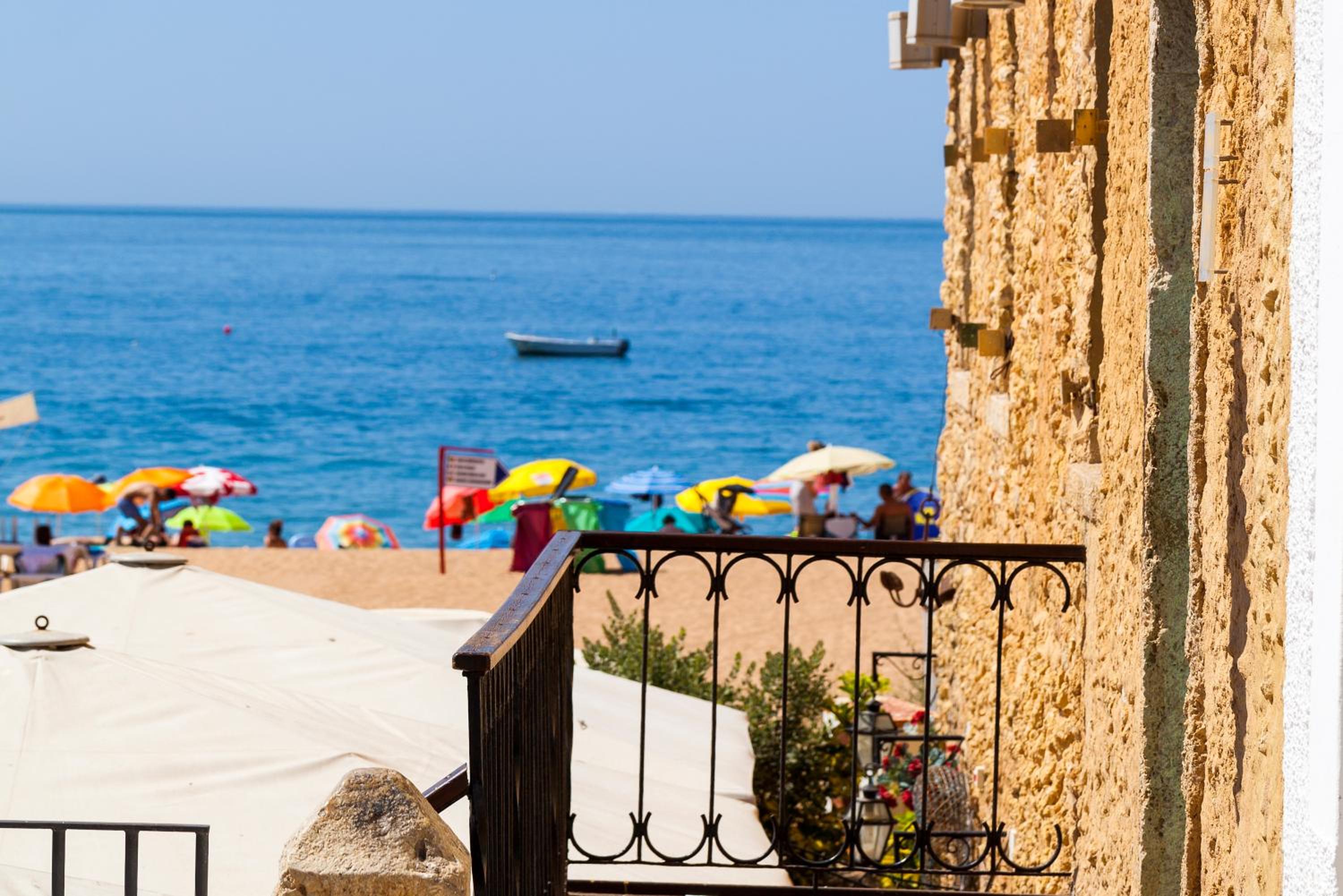 Charming Blue Albufeira view 4