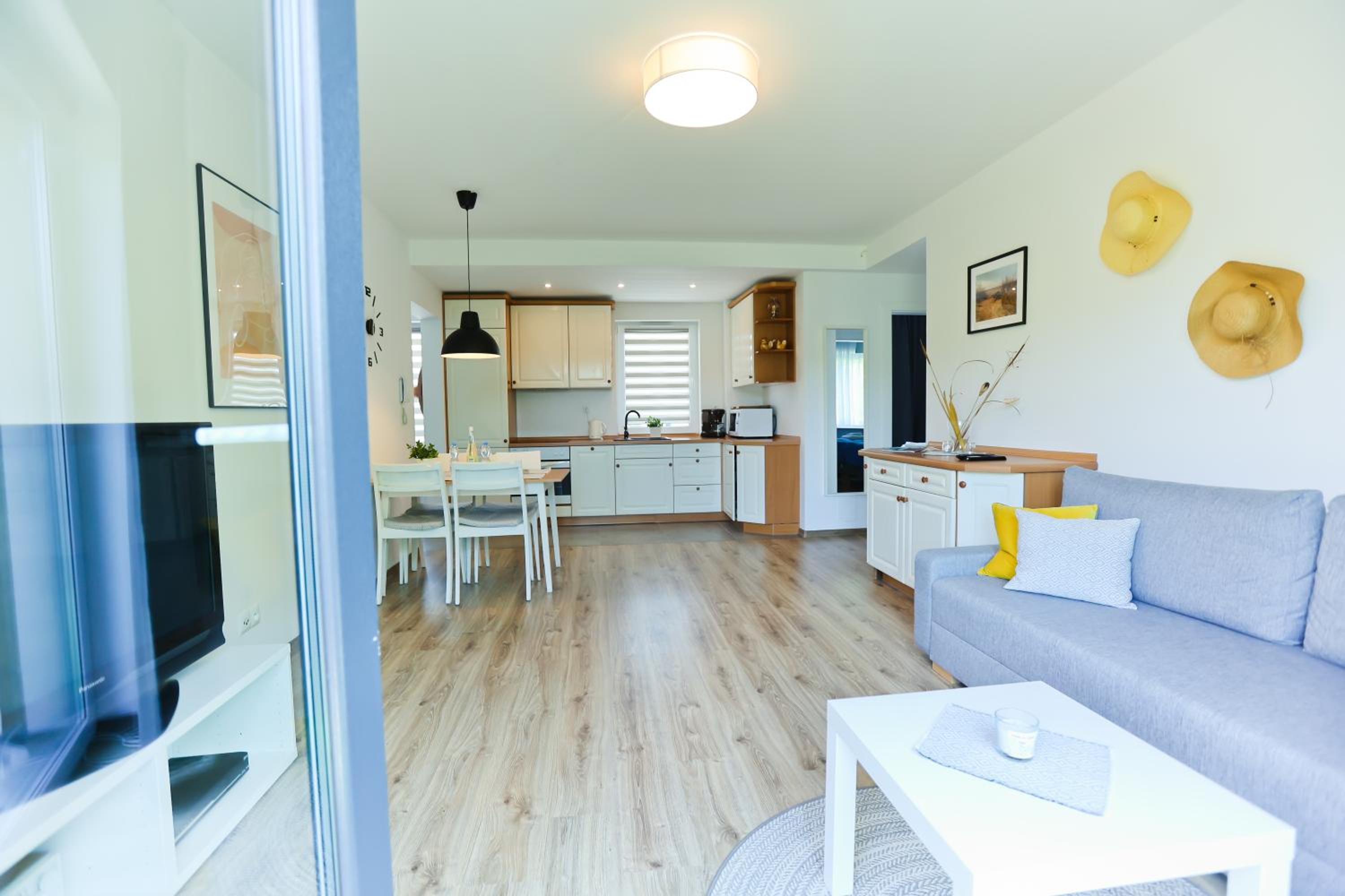 M&K Apartament Słomkowe Kapelusze - Wyspa Sobieszewska view 2