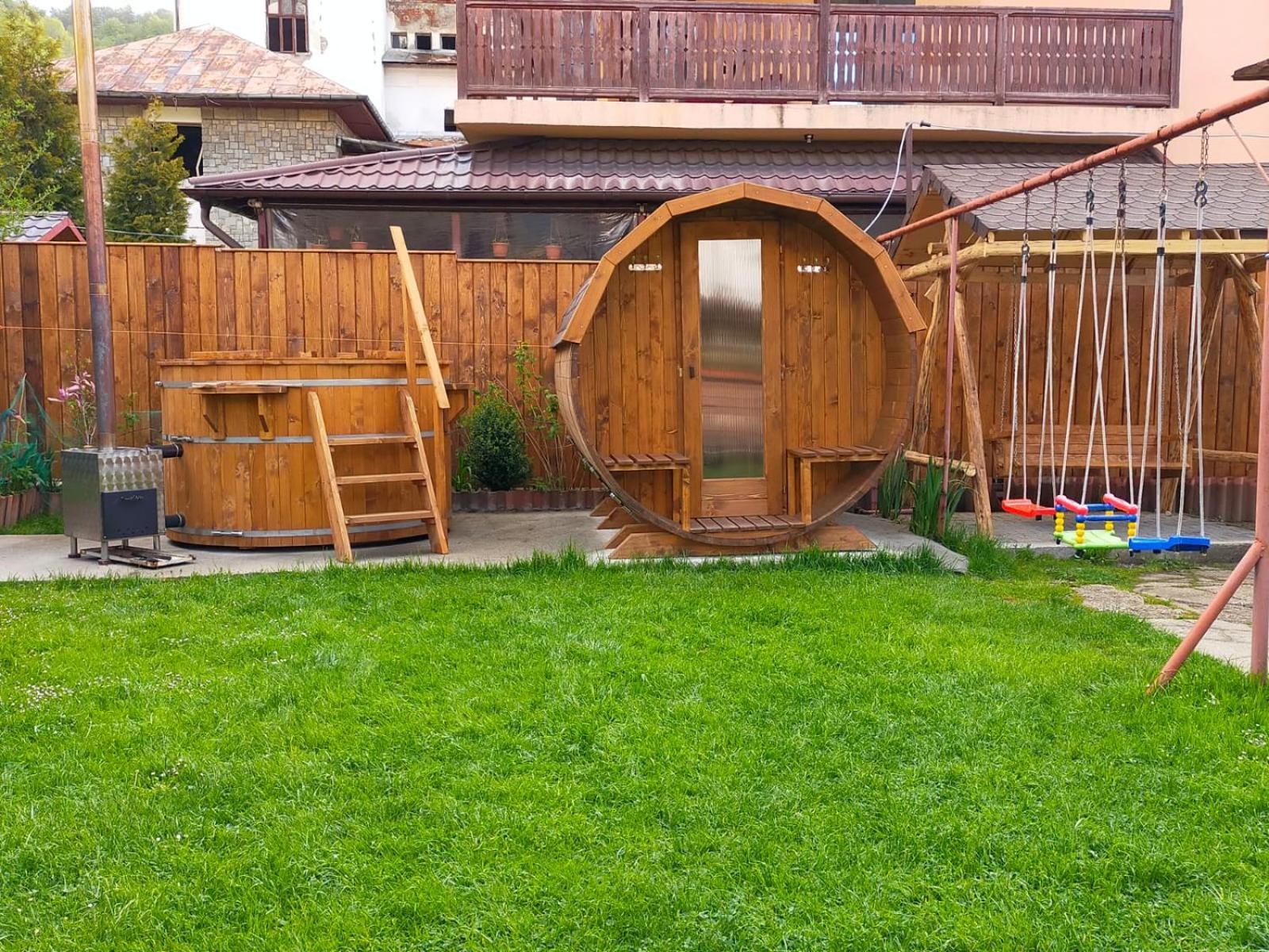 Casa Farcaș Bușteni view 4