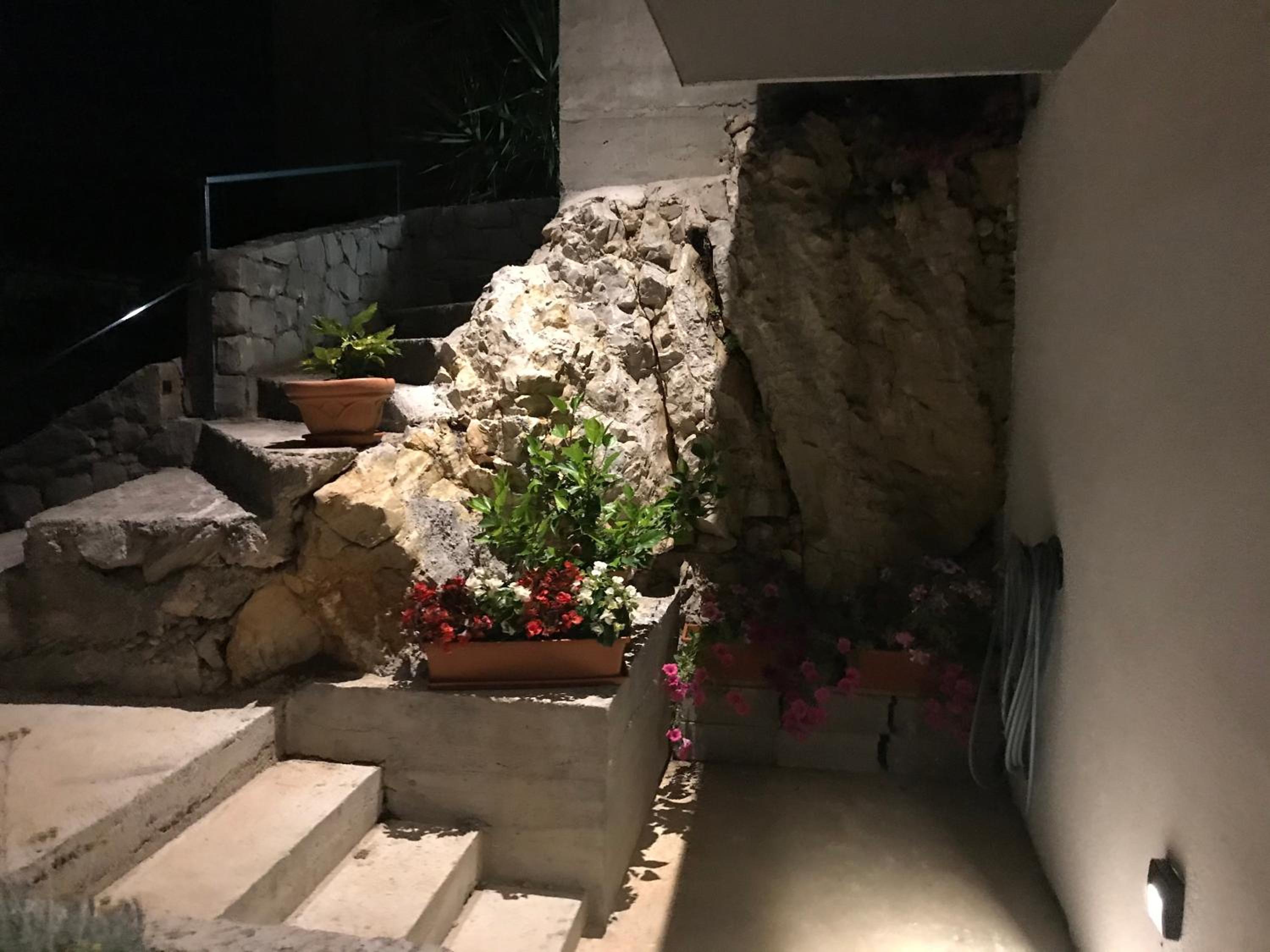 Apartments Tonkita with jacuzzi
