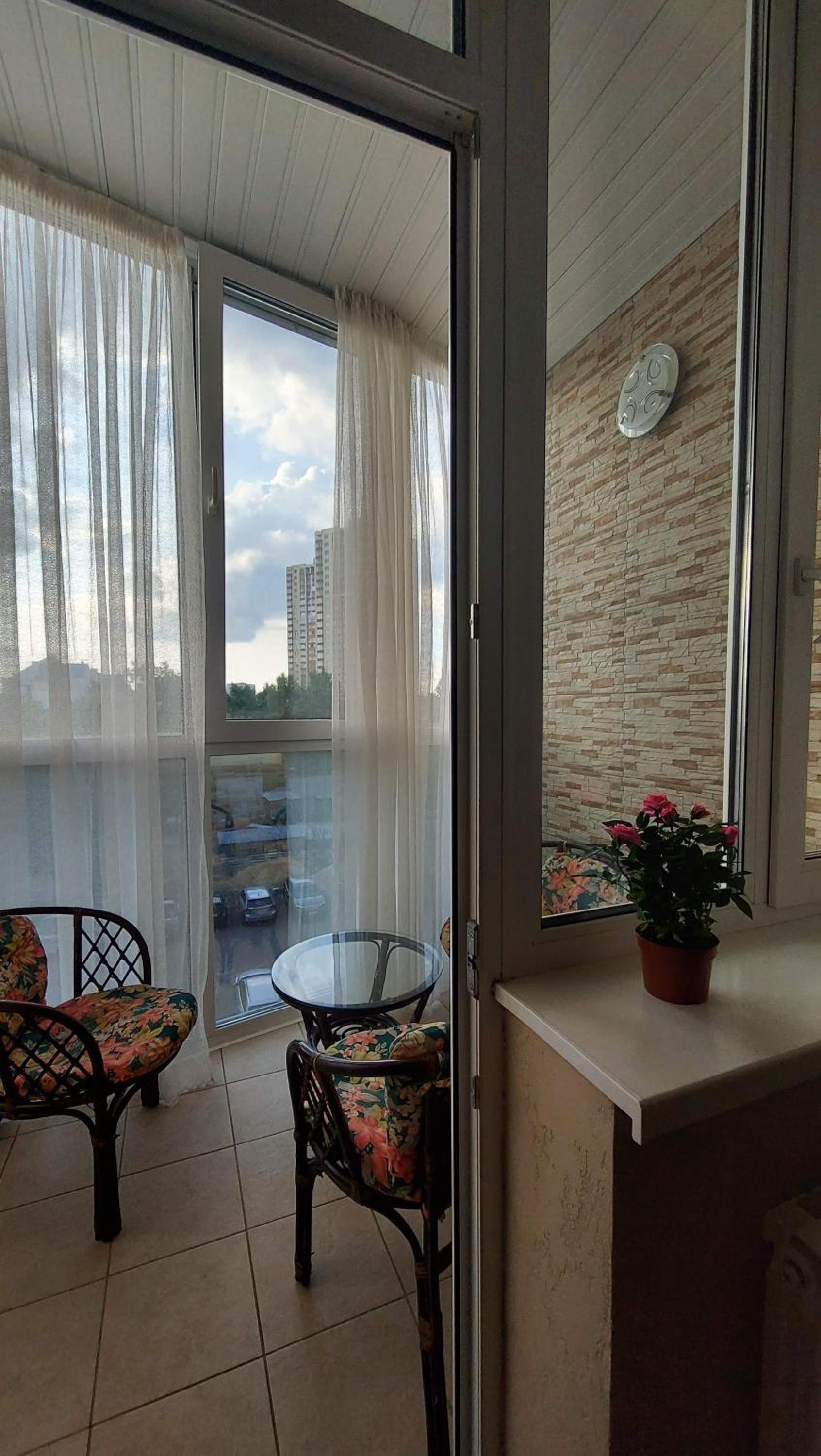 Теплі просторі апартаменти Опалення, ліфт, Wi-fi, вода є! view 4