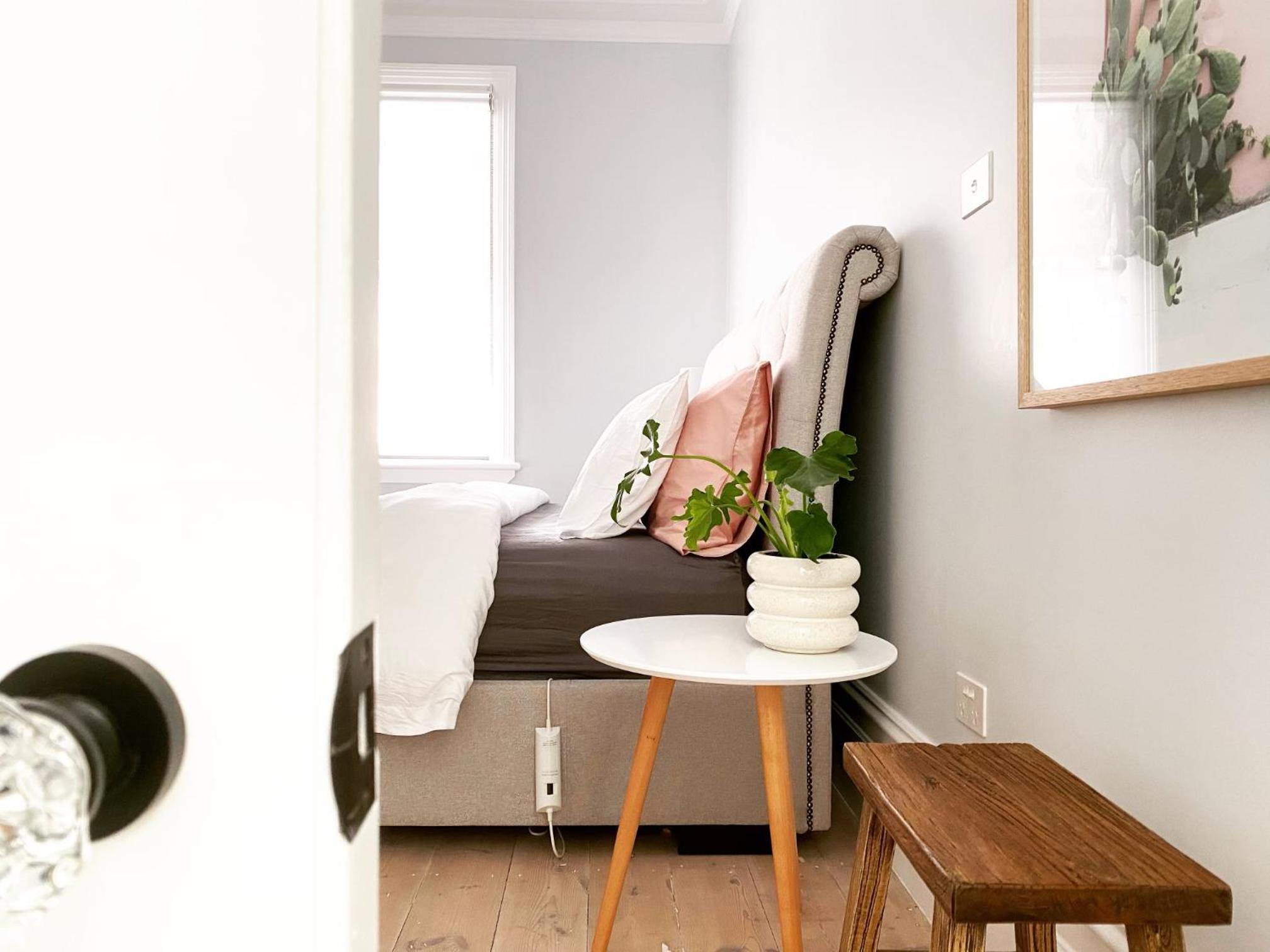 Saint Brides - Superior Boutique Accomodation - STEPS TO PAKINGTON STREET