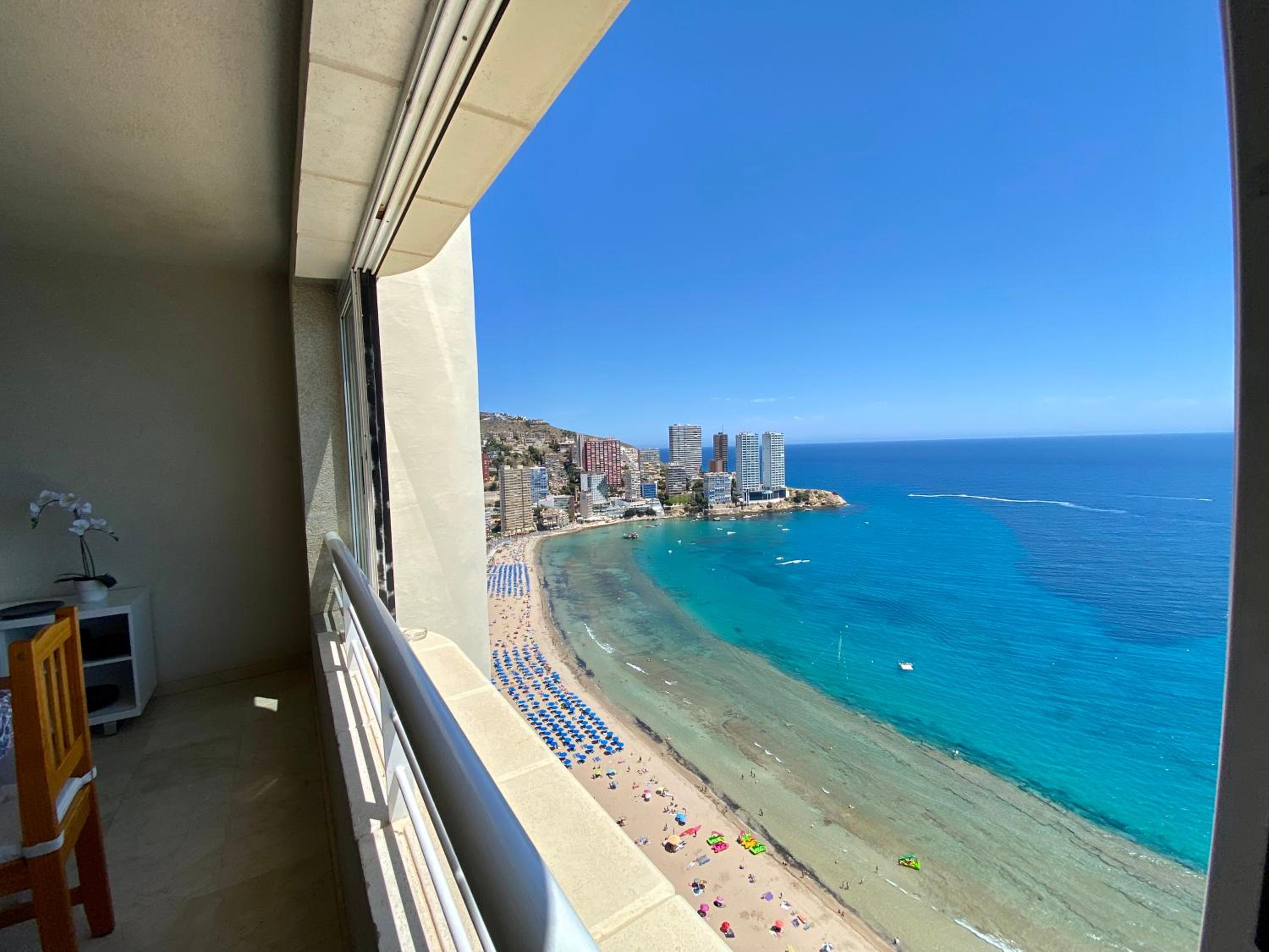 Apartamento Torre Levante, primera línea de playa