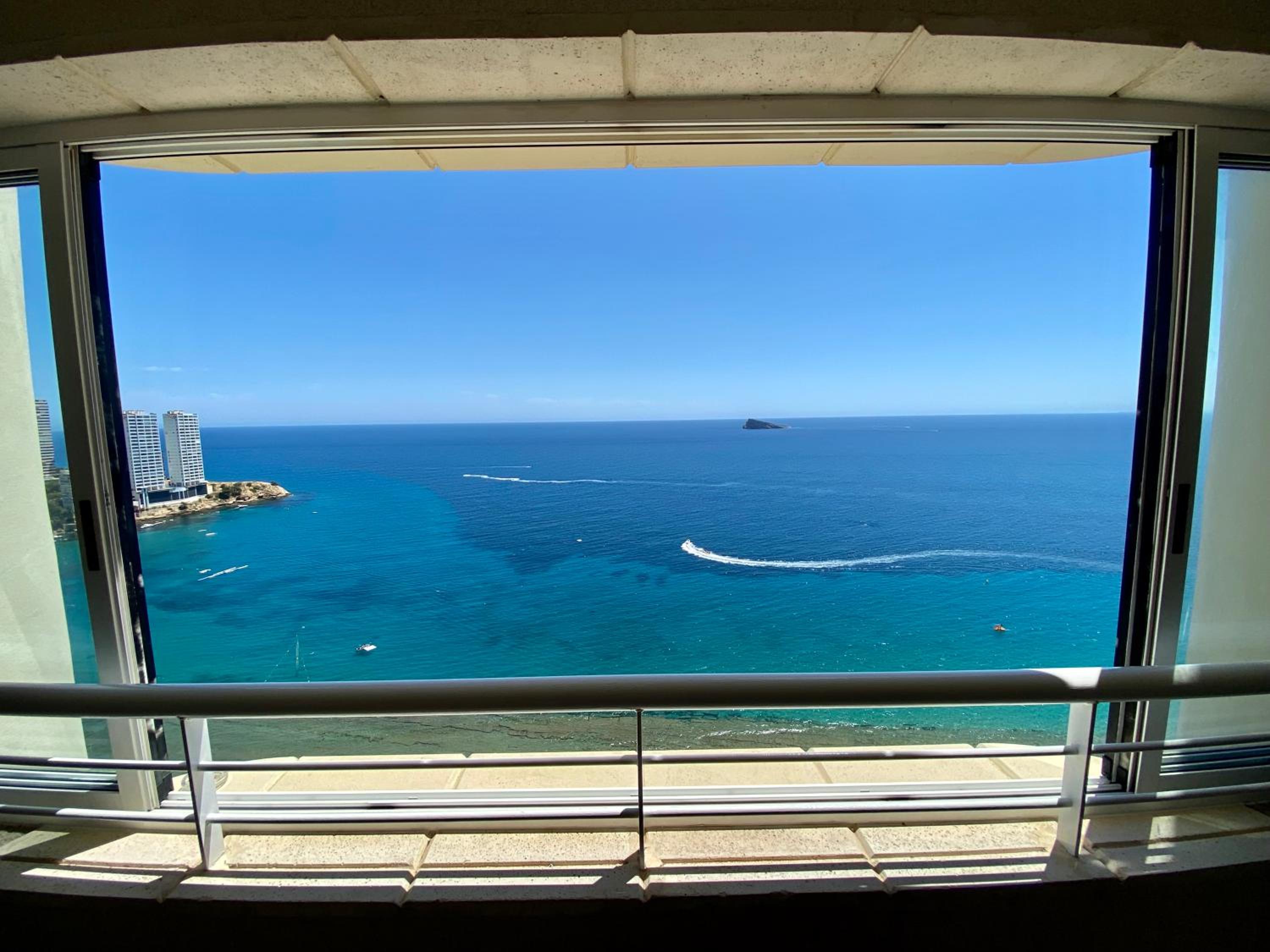 Apartamento Torre Levante, primera línea de playa