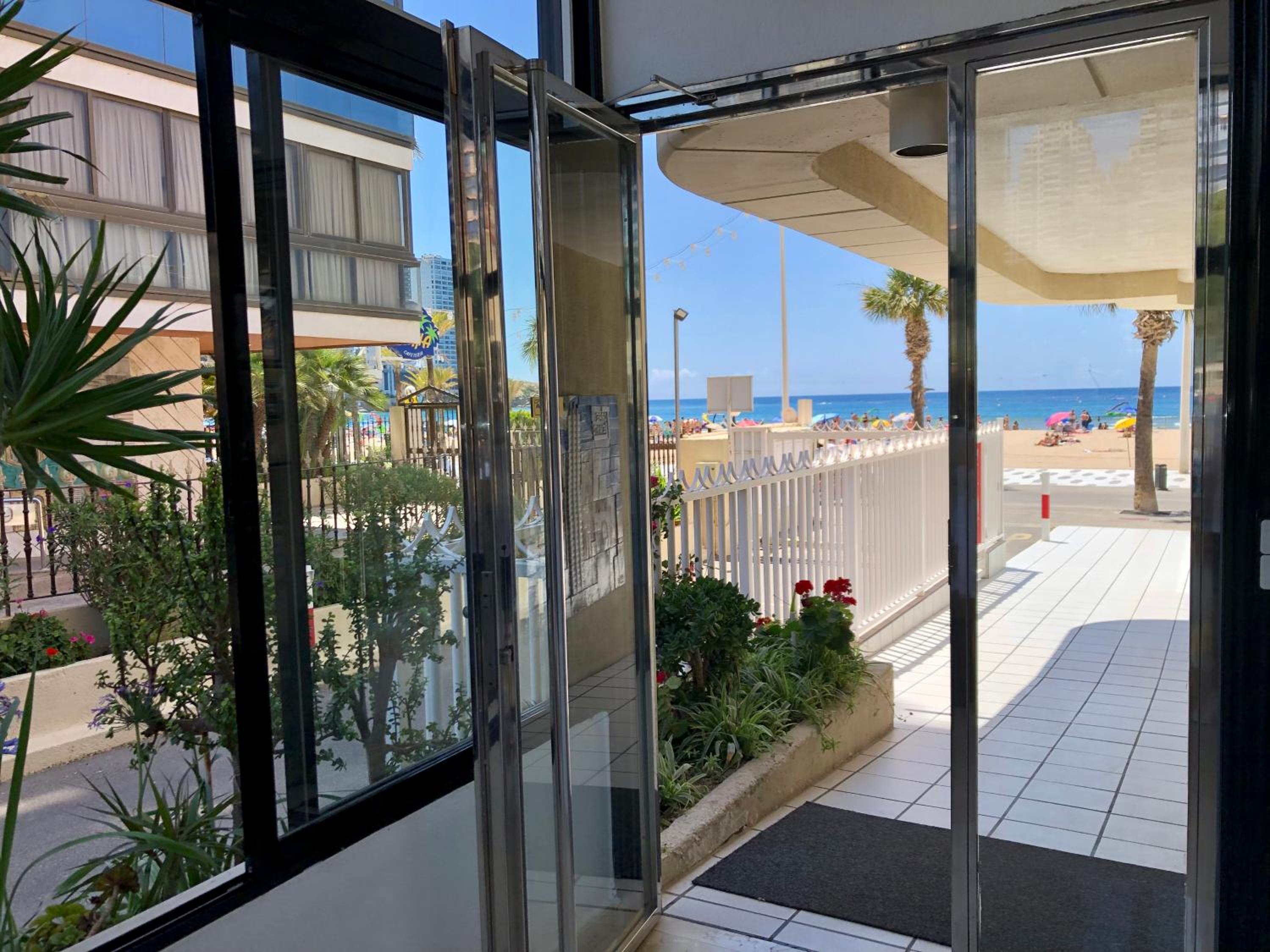 Apartamento Torre Levante, primera línea de playa