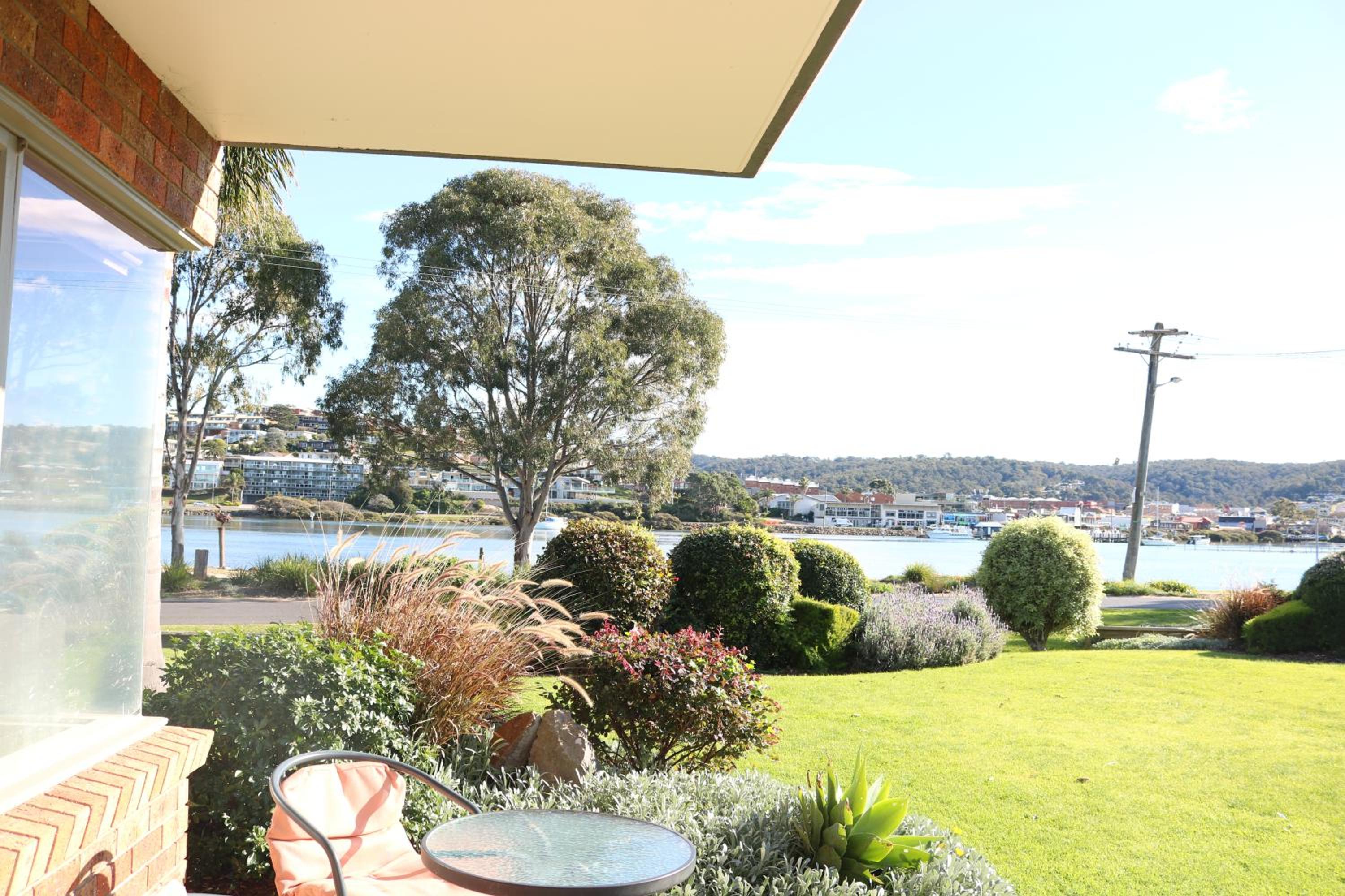 Pelican Waters