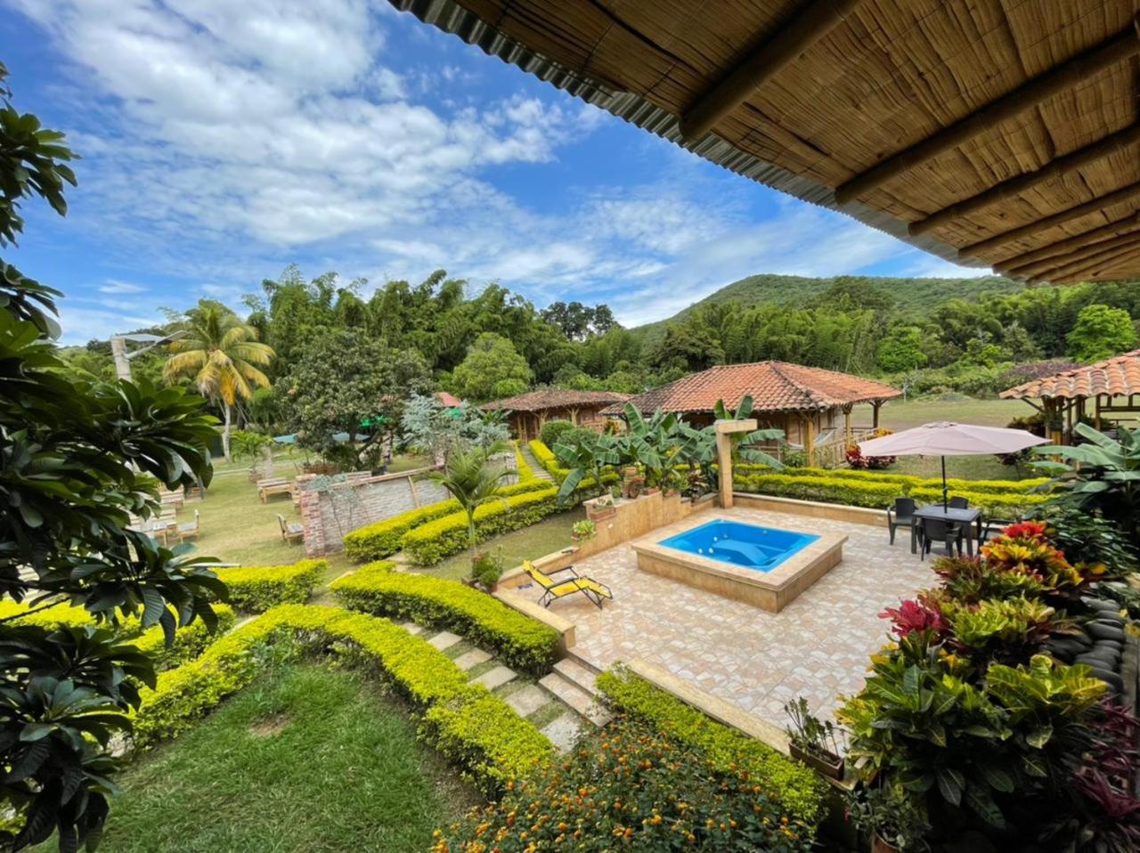 Hotel Campestre Campos Verdes