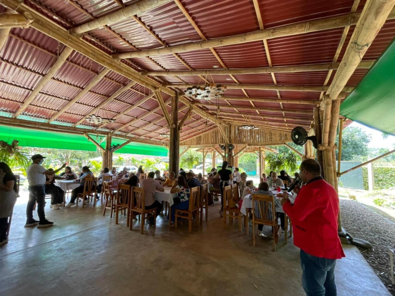 Hotel Campestre Campos Verdes