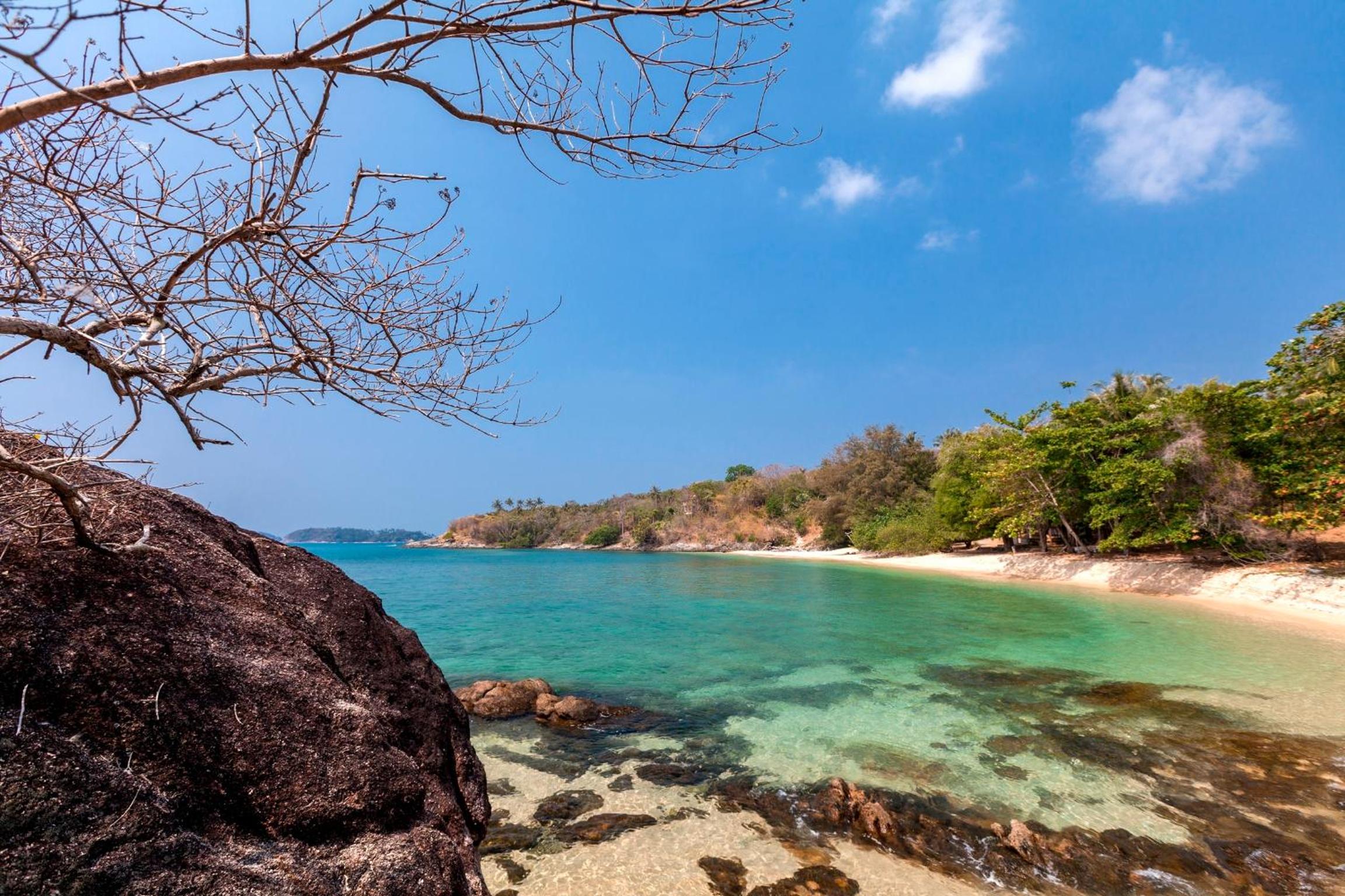 Baan Khunying - Secluded Phuket Beachfront Villa