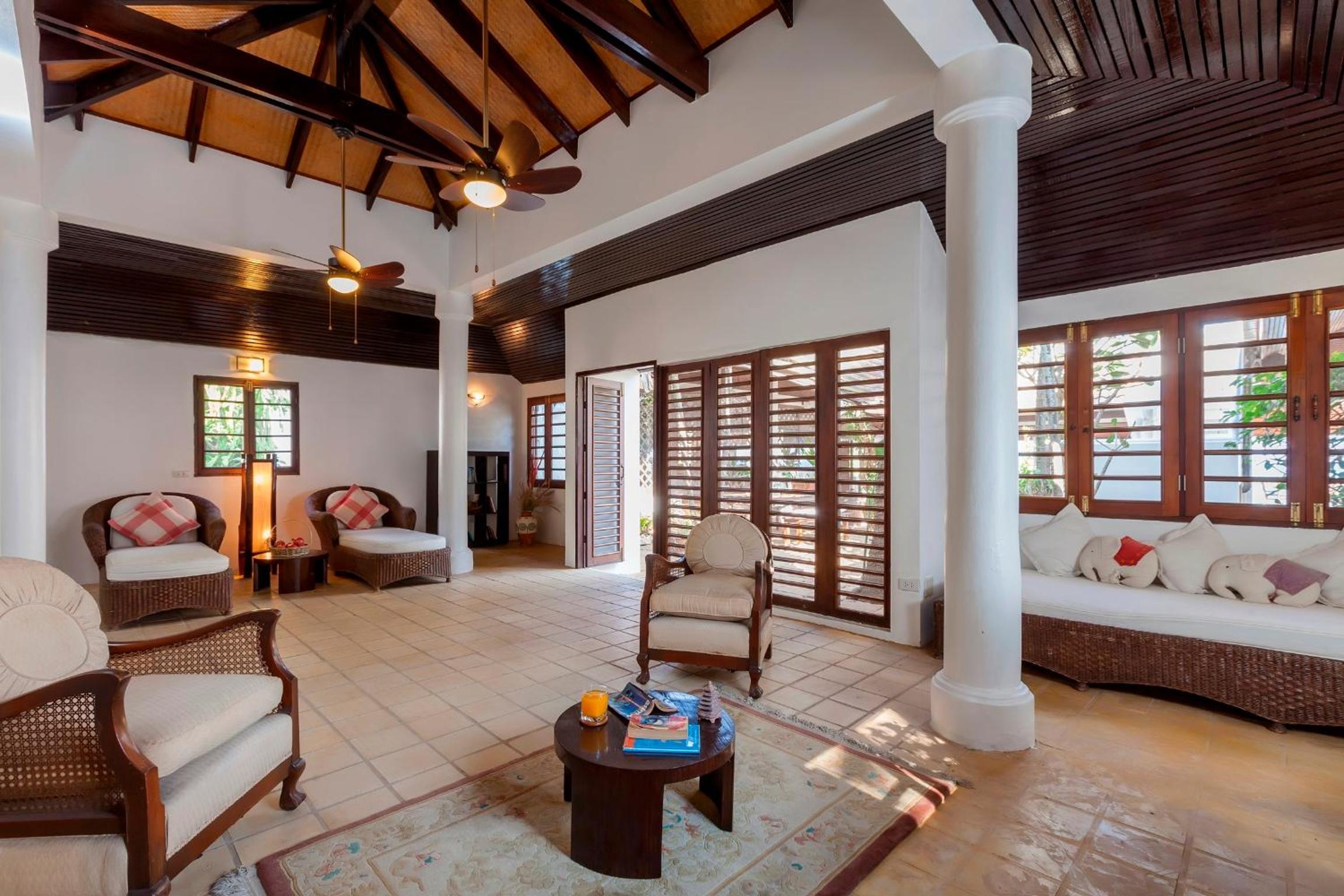 Baan Khunying - Secluded Phuket Beachfront Villa
